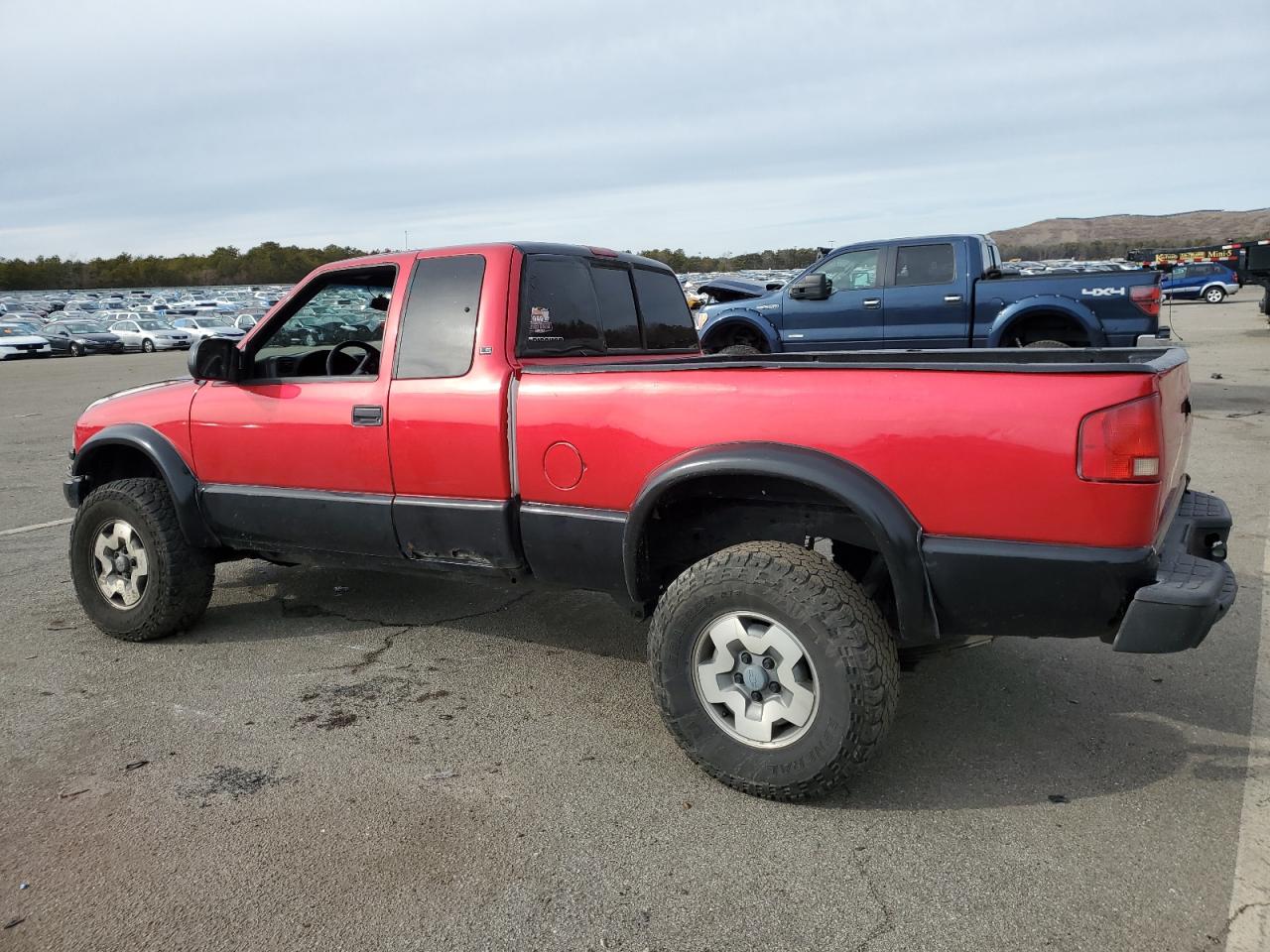 2002 Chevrolet S-10 Pickup - Image 2
