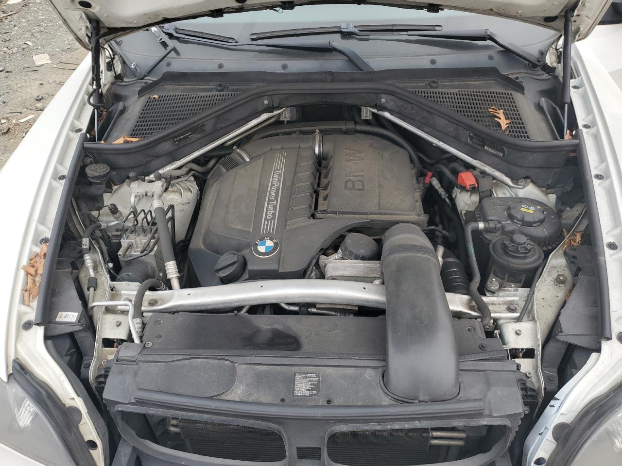 2012 BMW X5 - Image 12