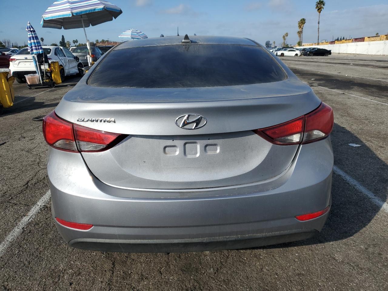 2016 Hyundai Elantra - Image 6