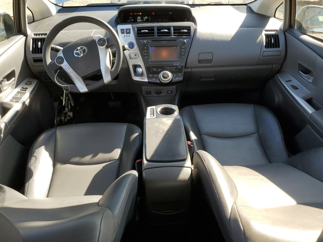 2012 Toyota Prius - Image 8