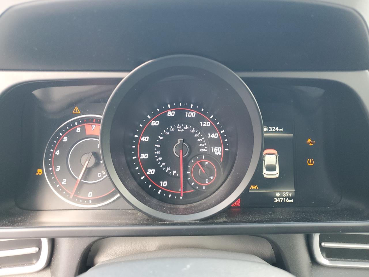 2023 Hyundai Elantra - Image 9