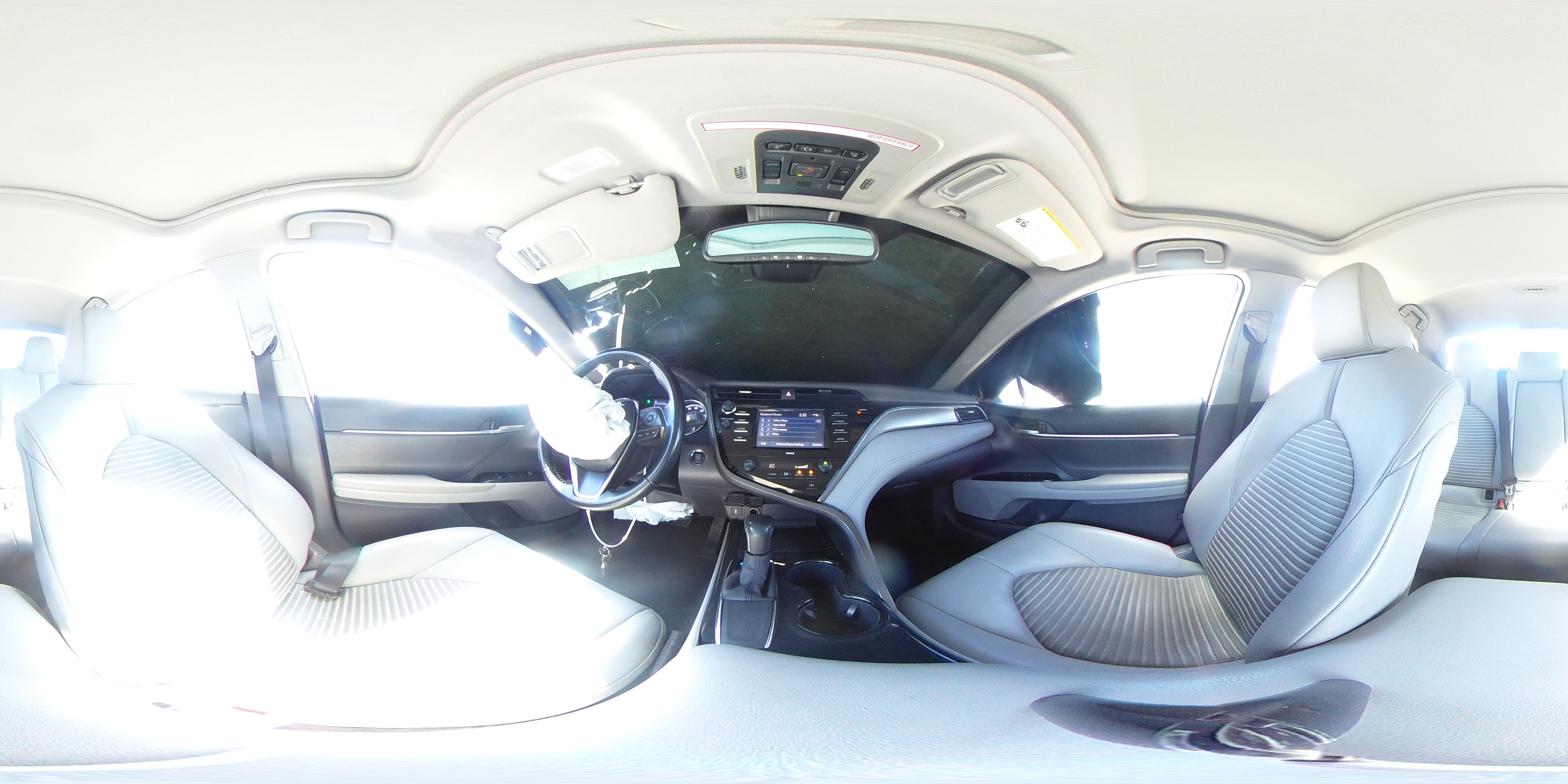 2020 Toyota Camry - Image 14