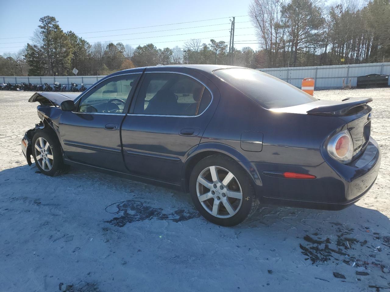 2002 Nissan Maxima - Image 2