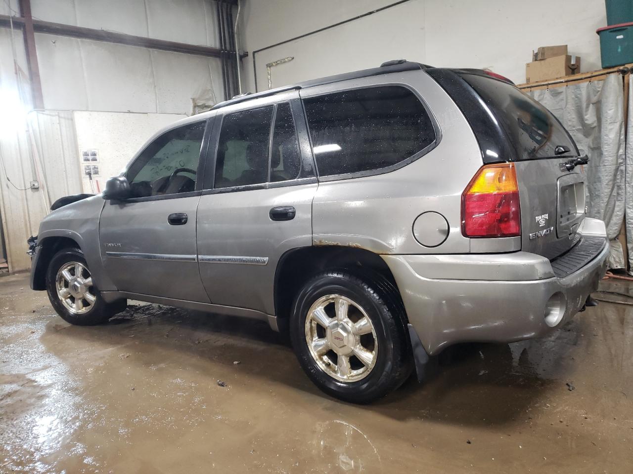 2006 GMC Envoy - Image 2