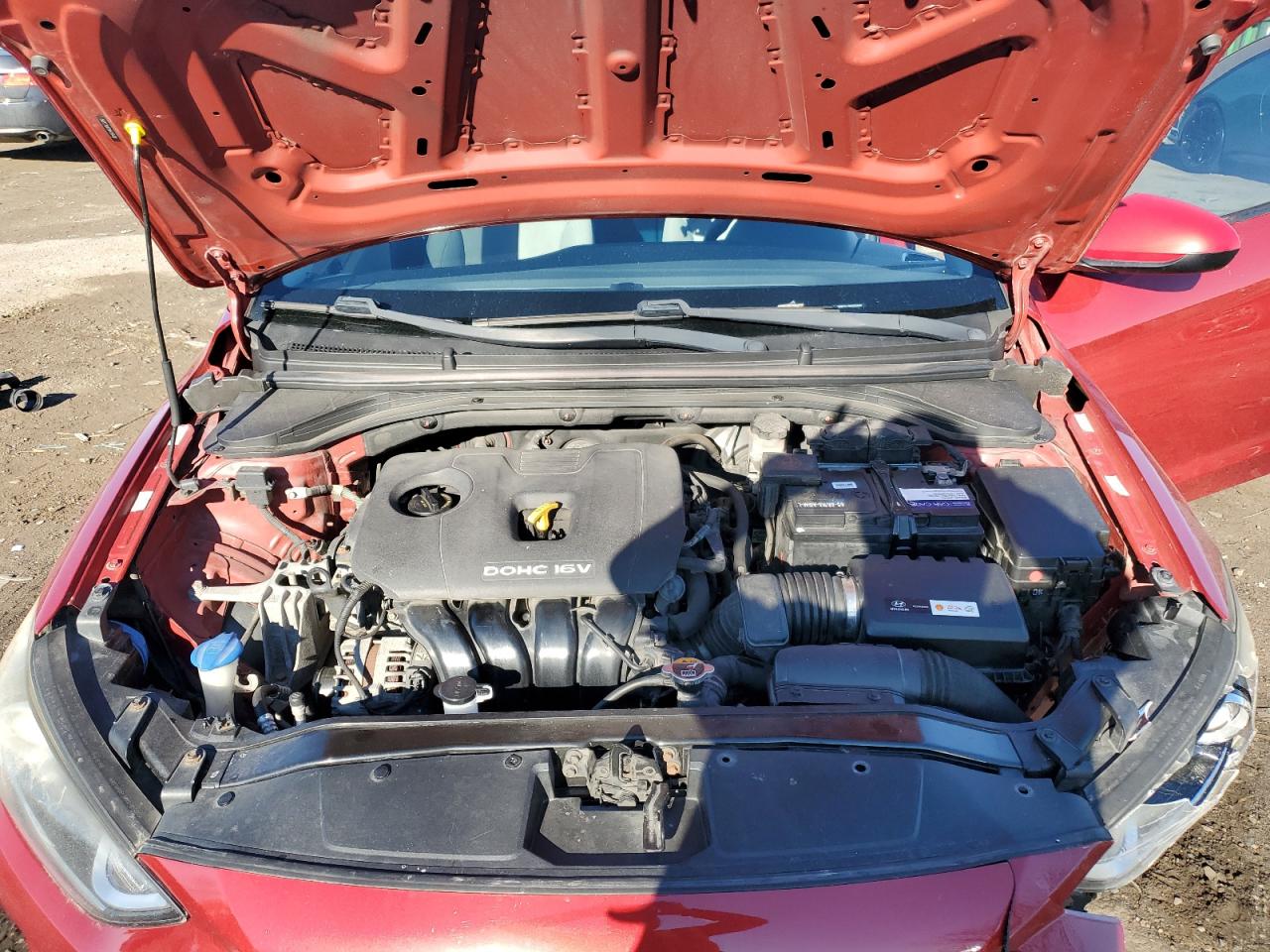 2017 Hyundai Elantra - Image 13