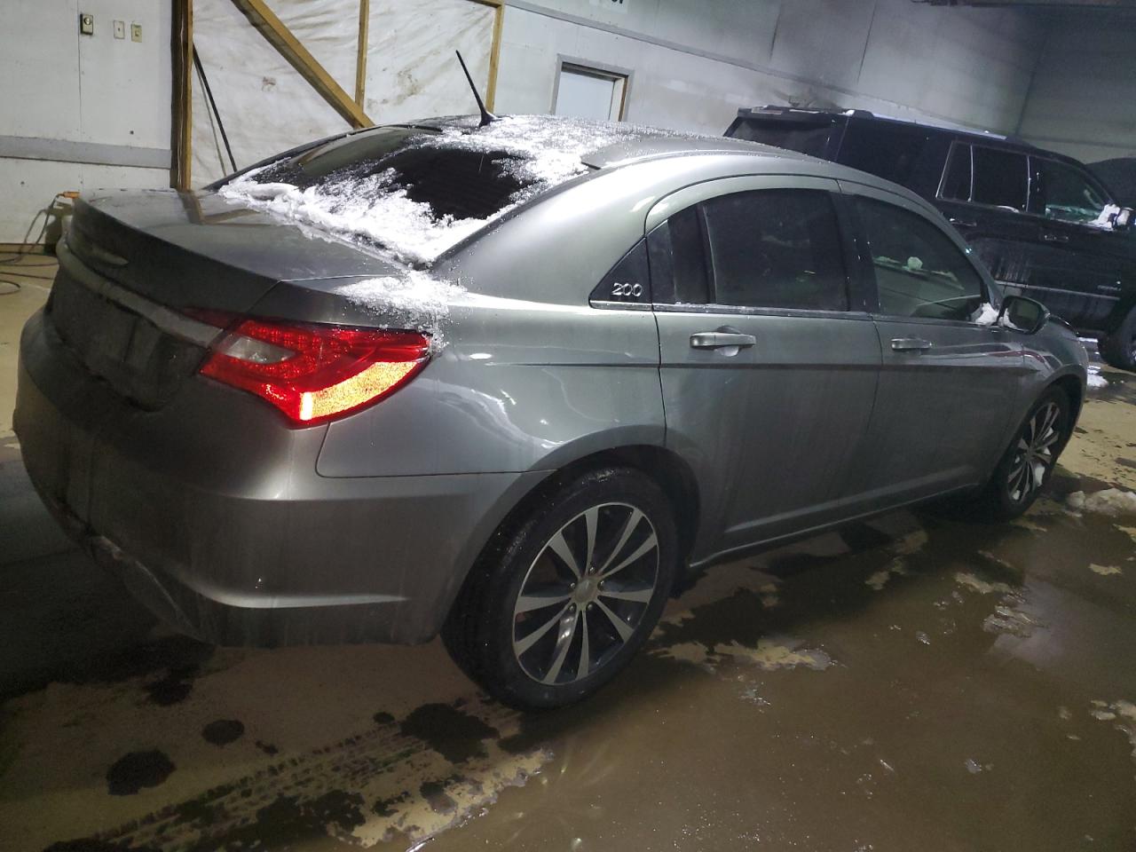 2013 Chrysler 200 - Image 3