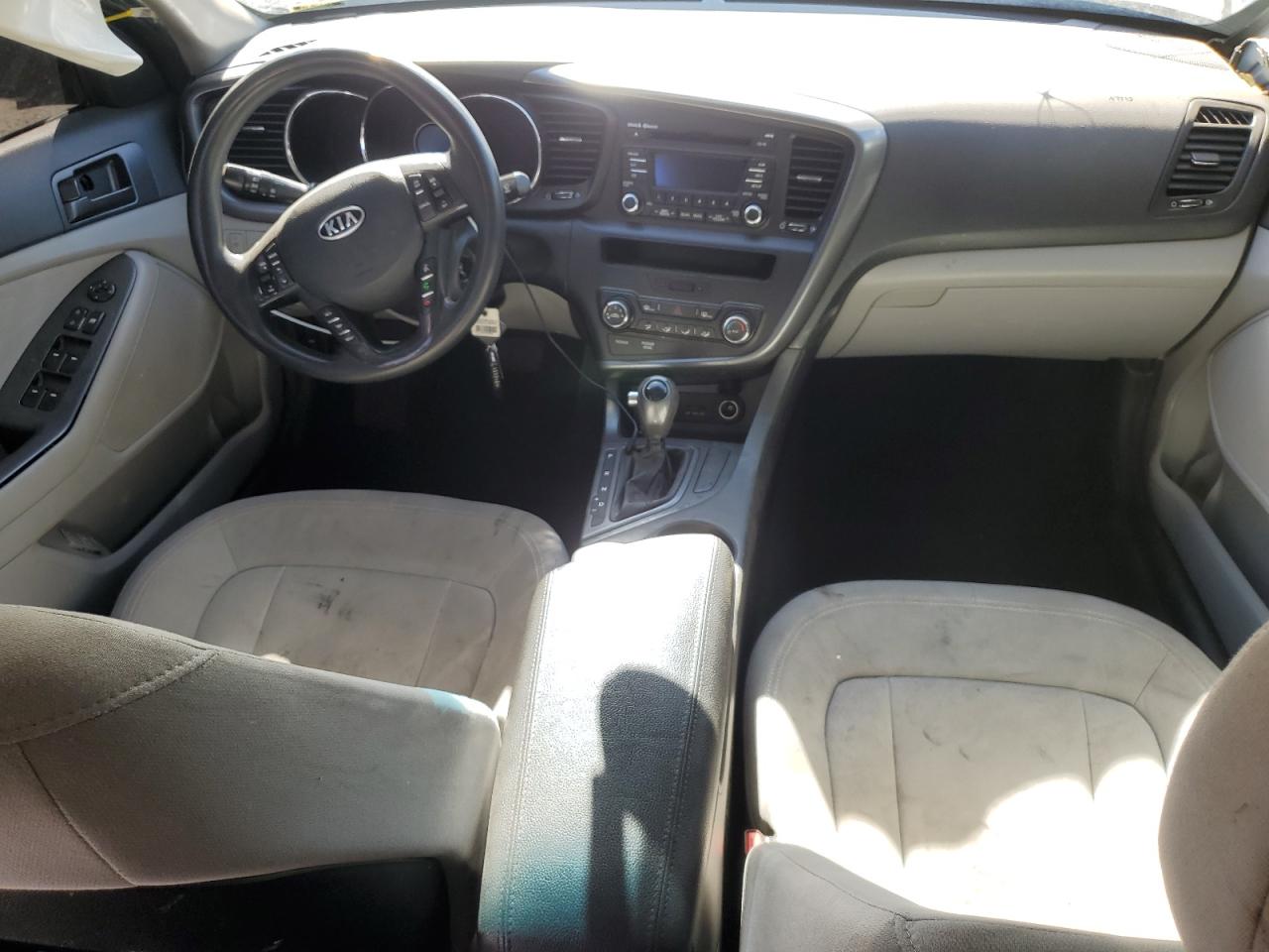 2011 Kia Optima - Image 8