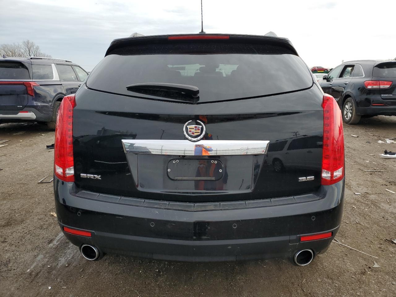 2015 Cadillac SRX - Image 6