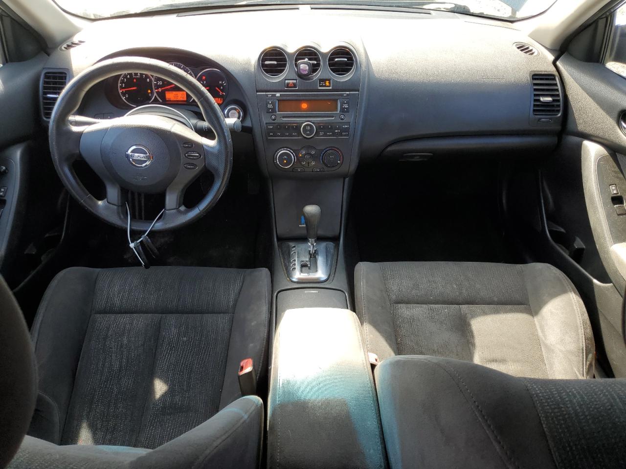 2012 Nissan Altima - Image 8