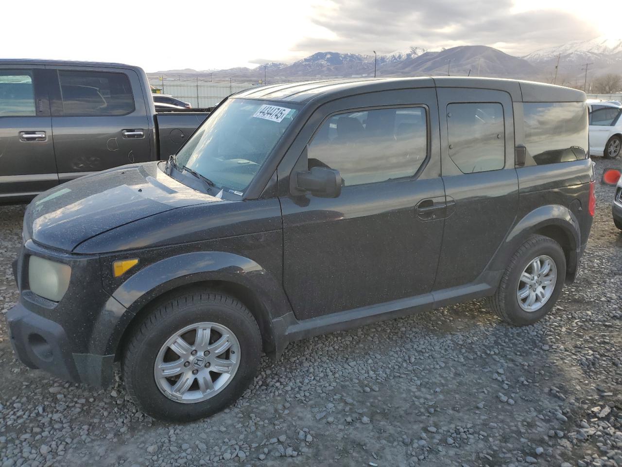 2007 Honda Element - Image 1