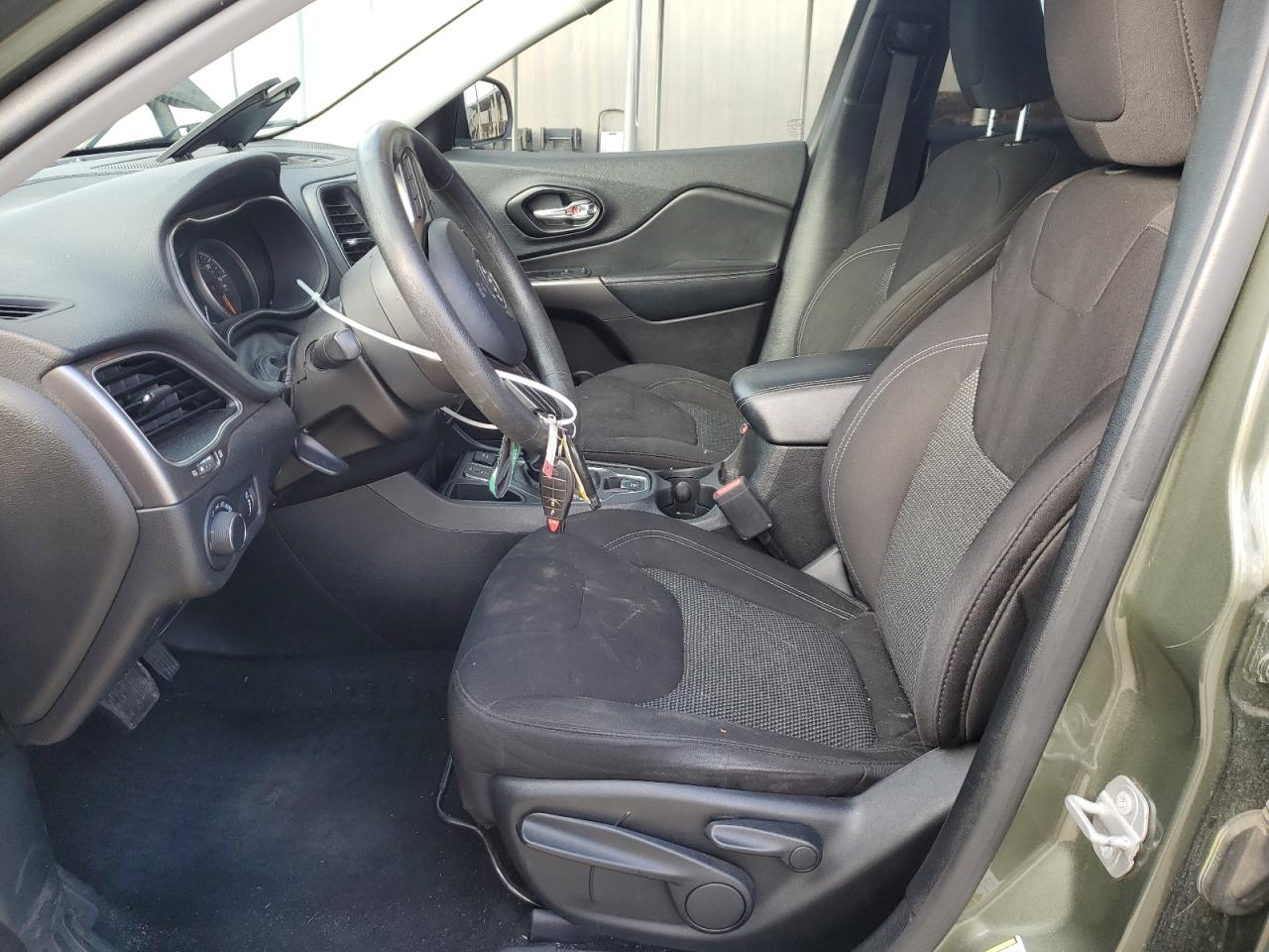 2020 Jeep Grand Cherokee - Image 7