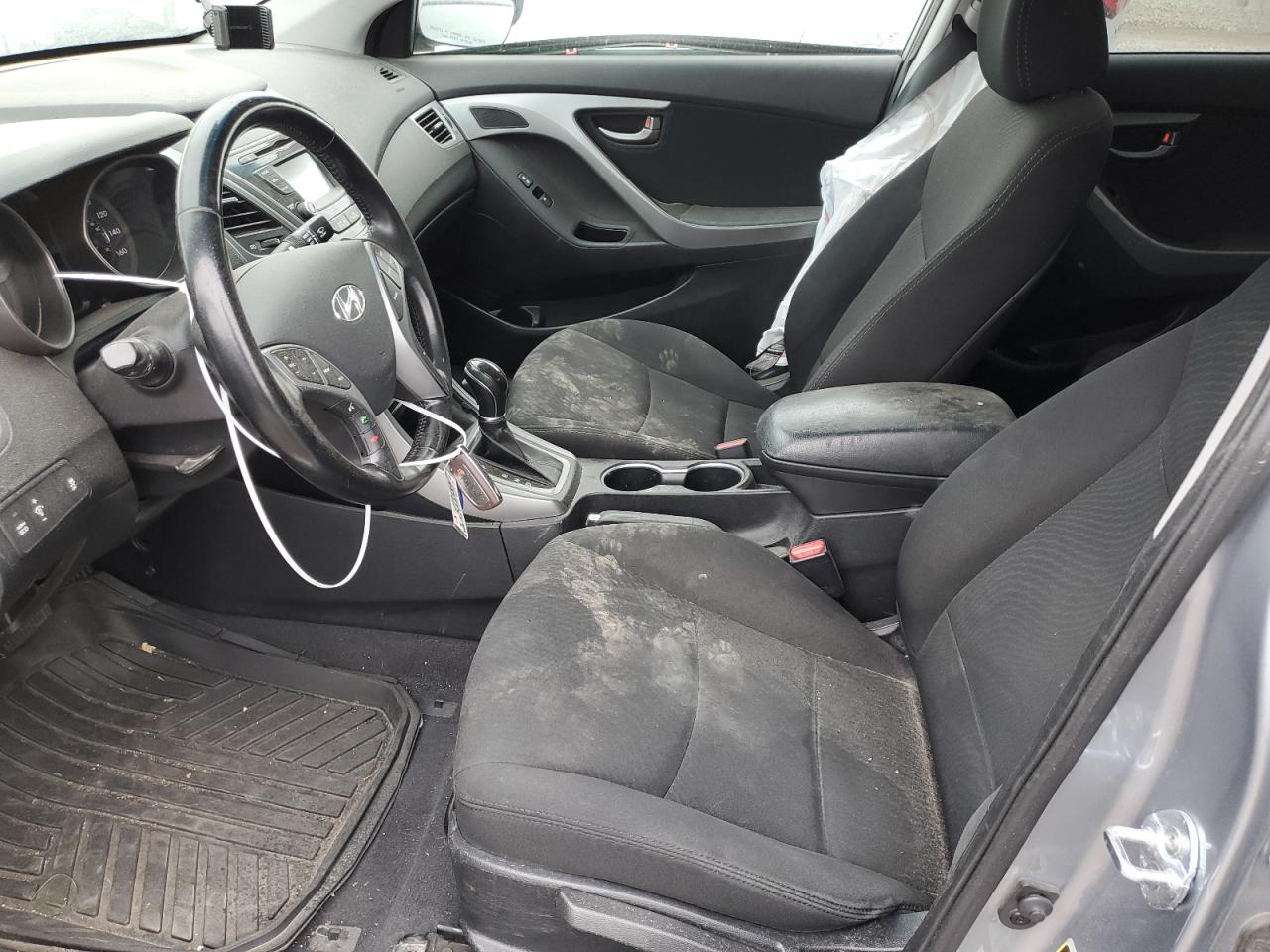 2016 Hyundai Elantra - Image 7