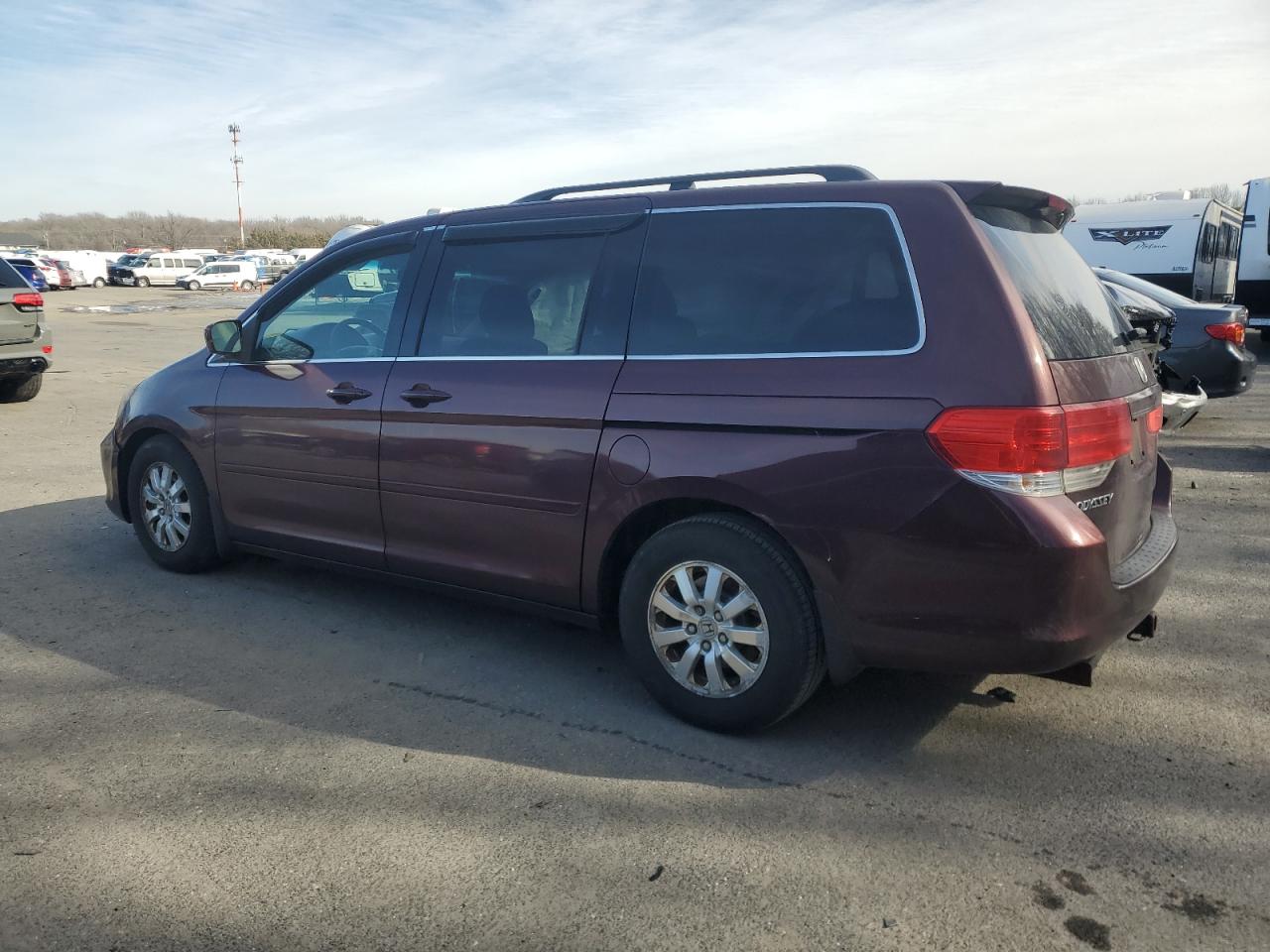 2010 Honda Odyssey - Image 2