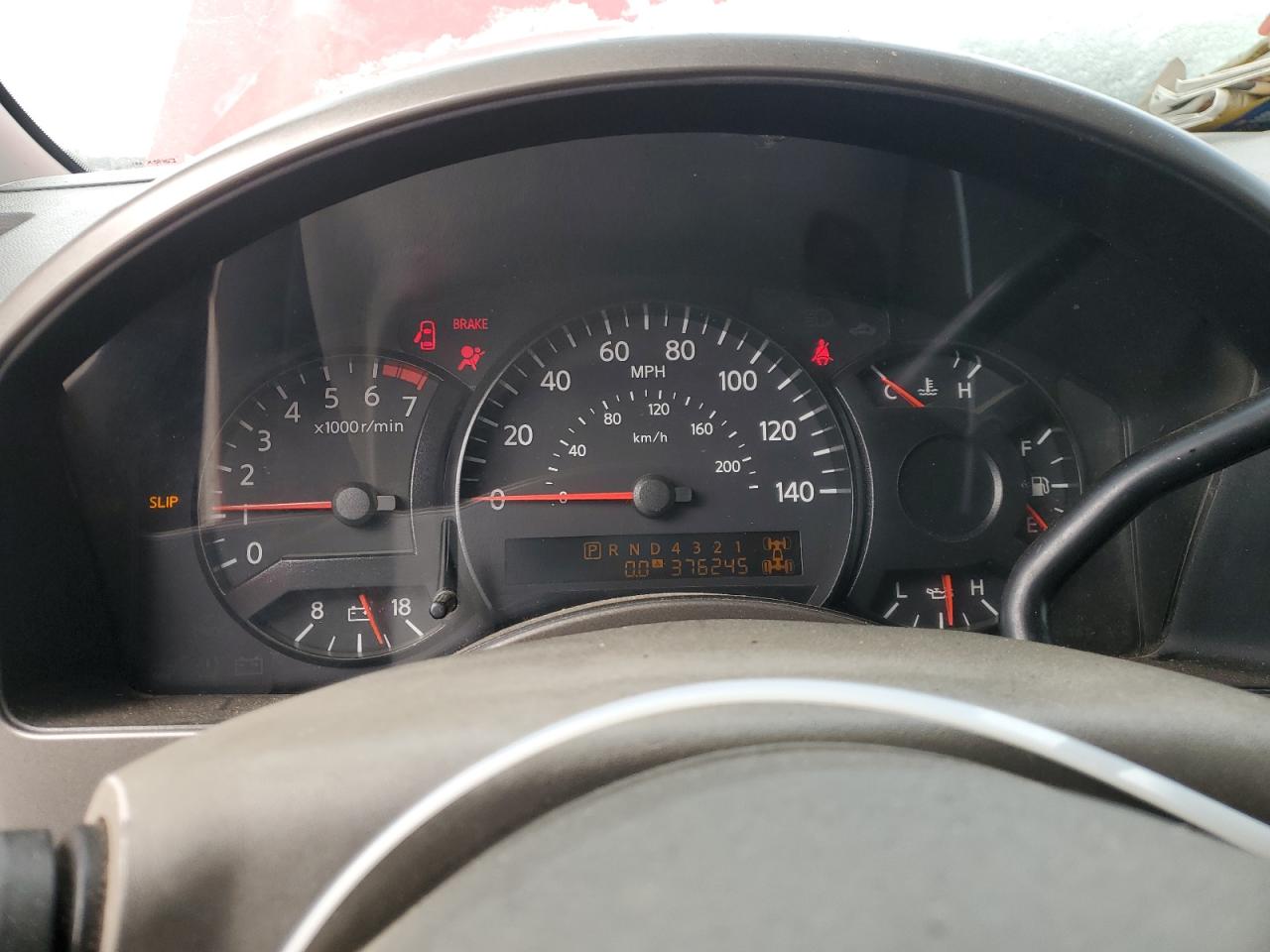 2005 Nissan Titan - Image 9