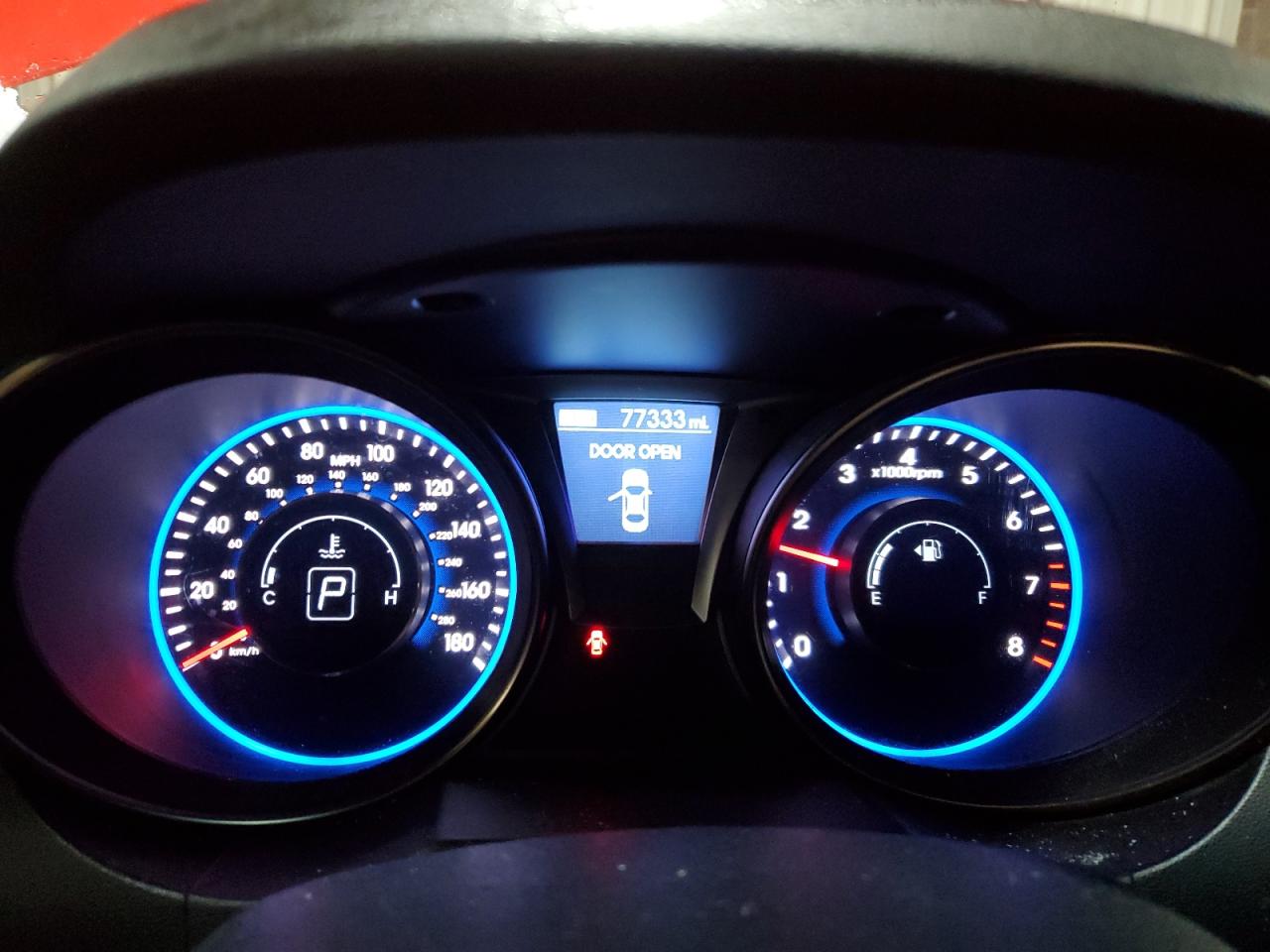 2013 Hyundai Genesis - Image 9