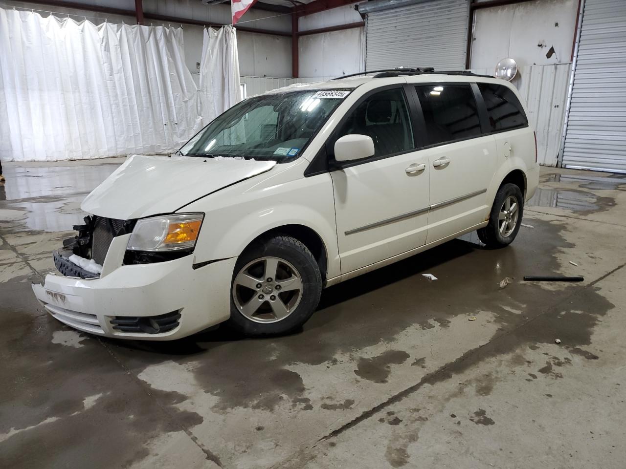 2010 Dodge Caravan - Image 1
