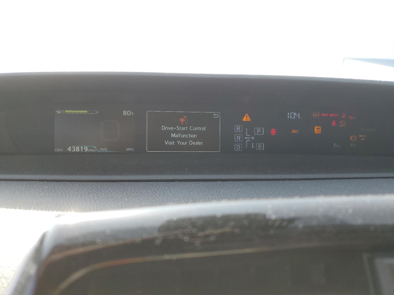 2018 Toyota Prius - Image 9