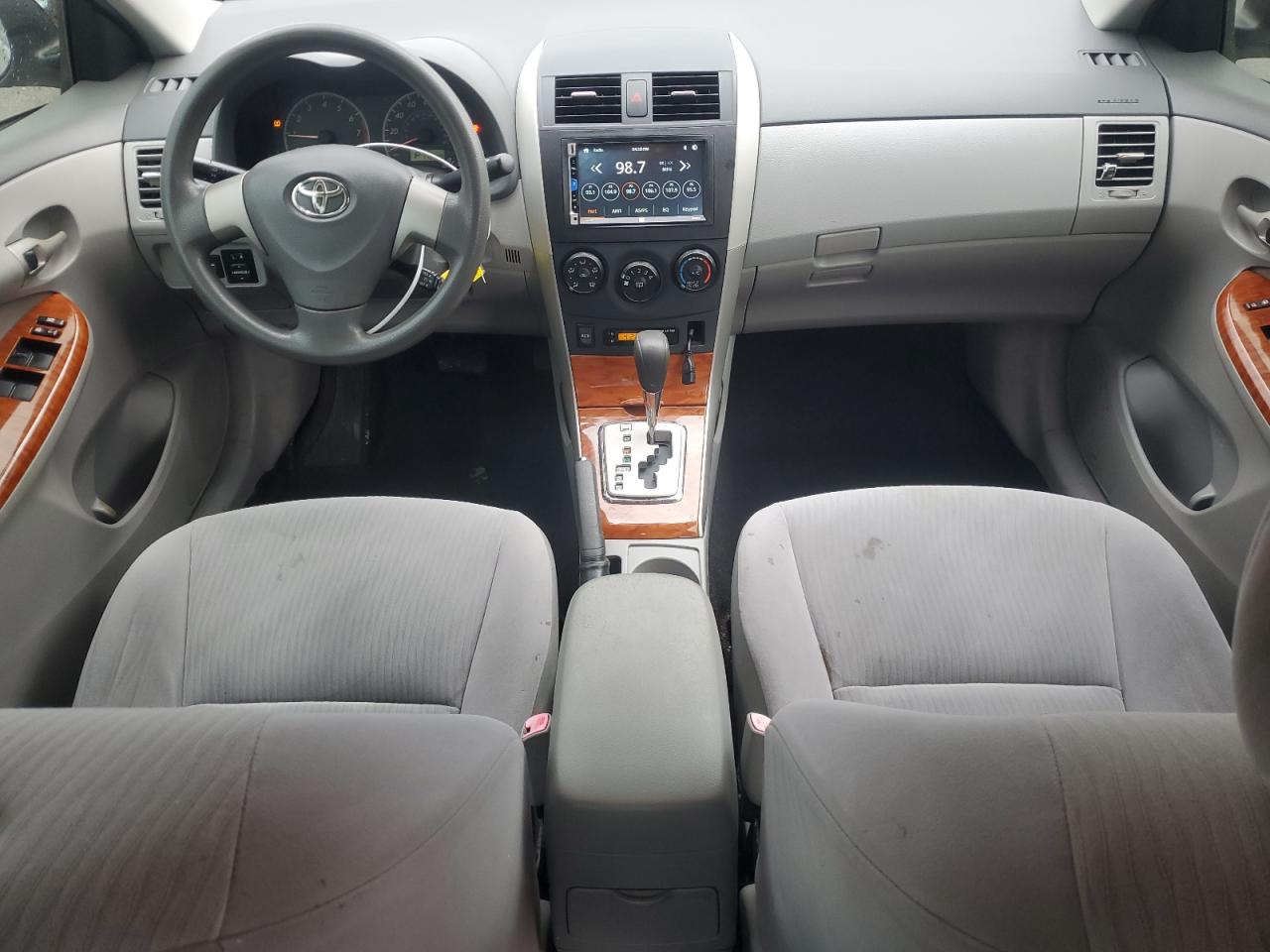 2010 Toyota Corolla - Image 8