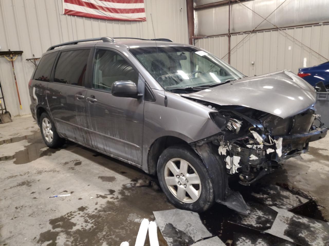 2005 Toyota Sienna - Image 4