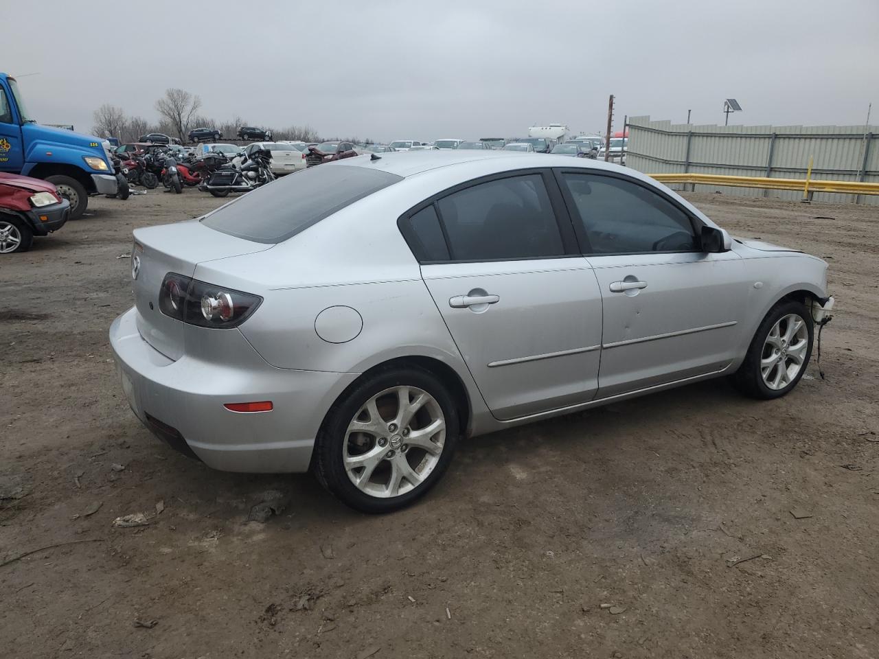 2009 Mazda 3 - Image 3