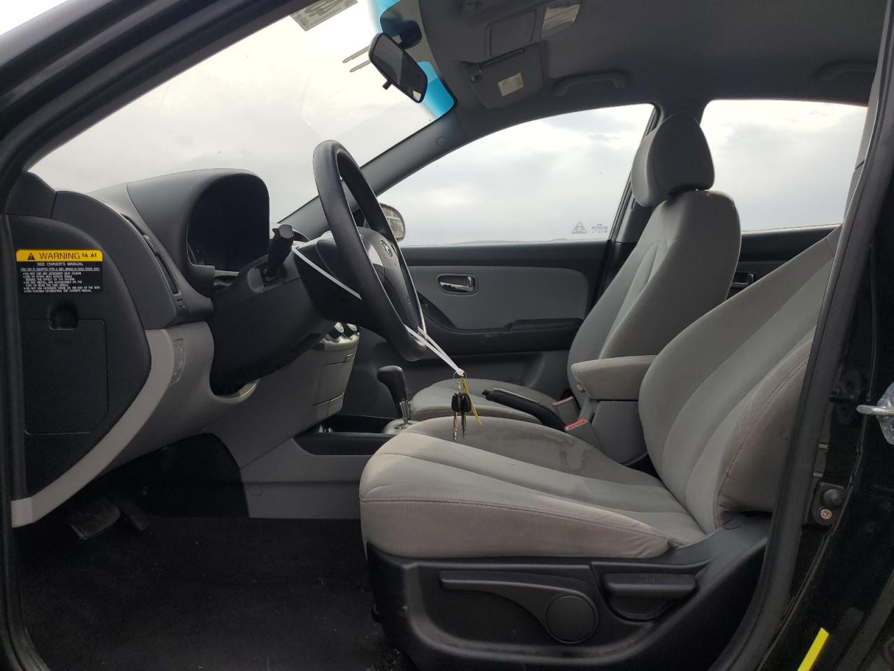 2010 Hyundai Elantra - Image 7