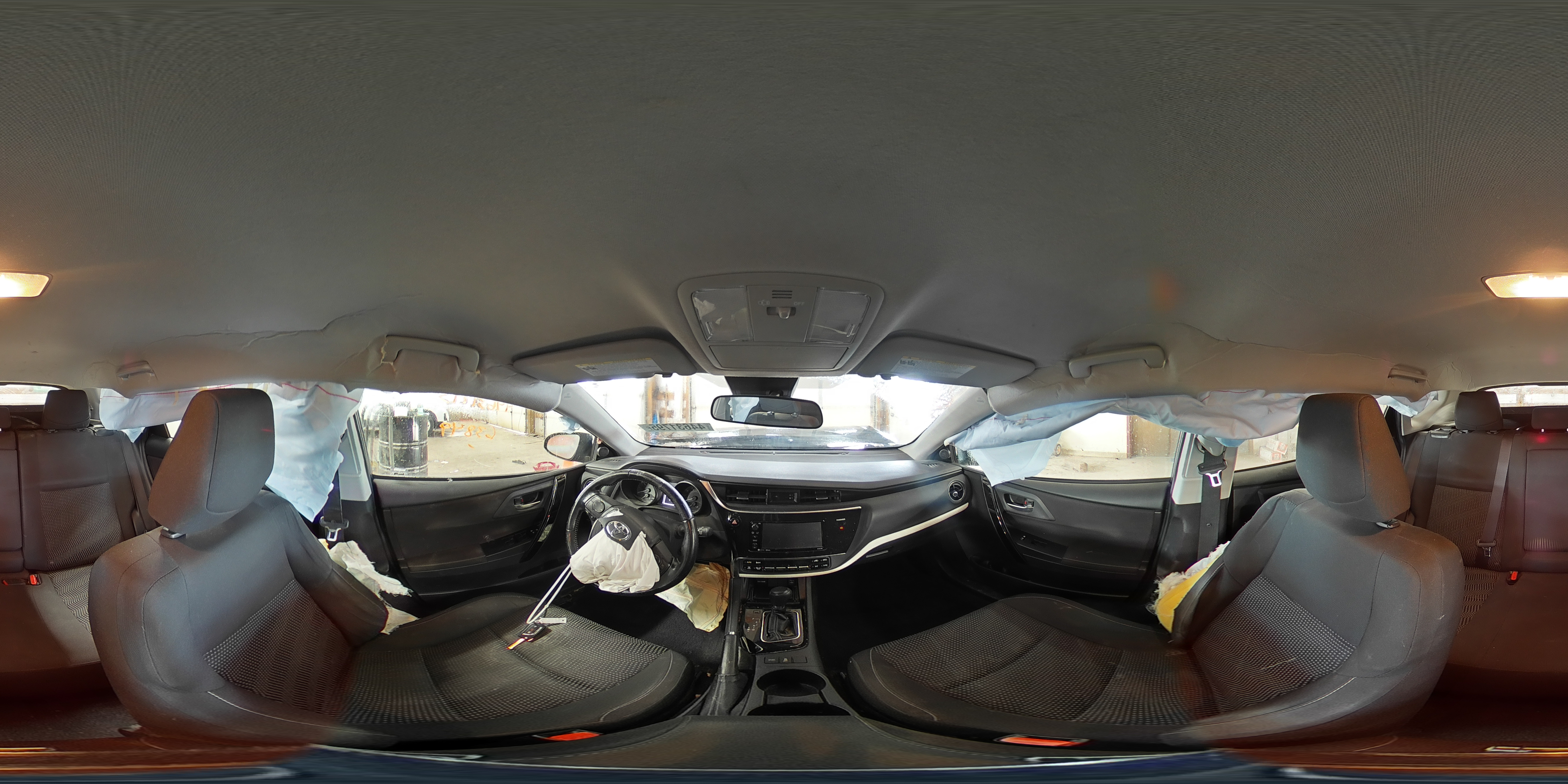 2018 Toyota Corolla - Image 15