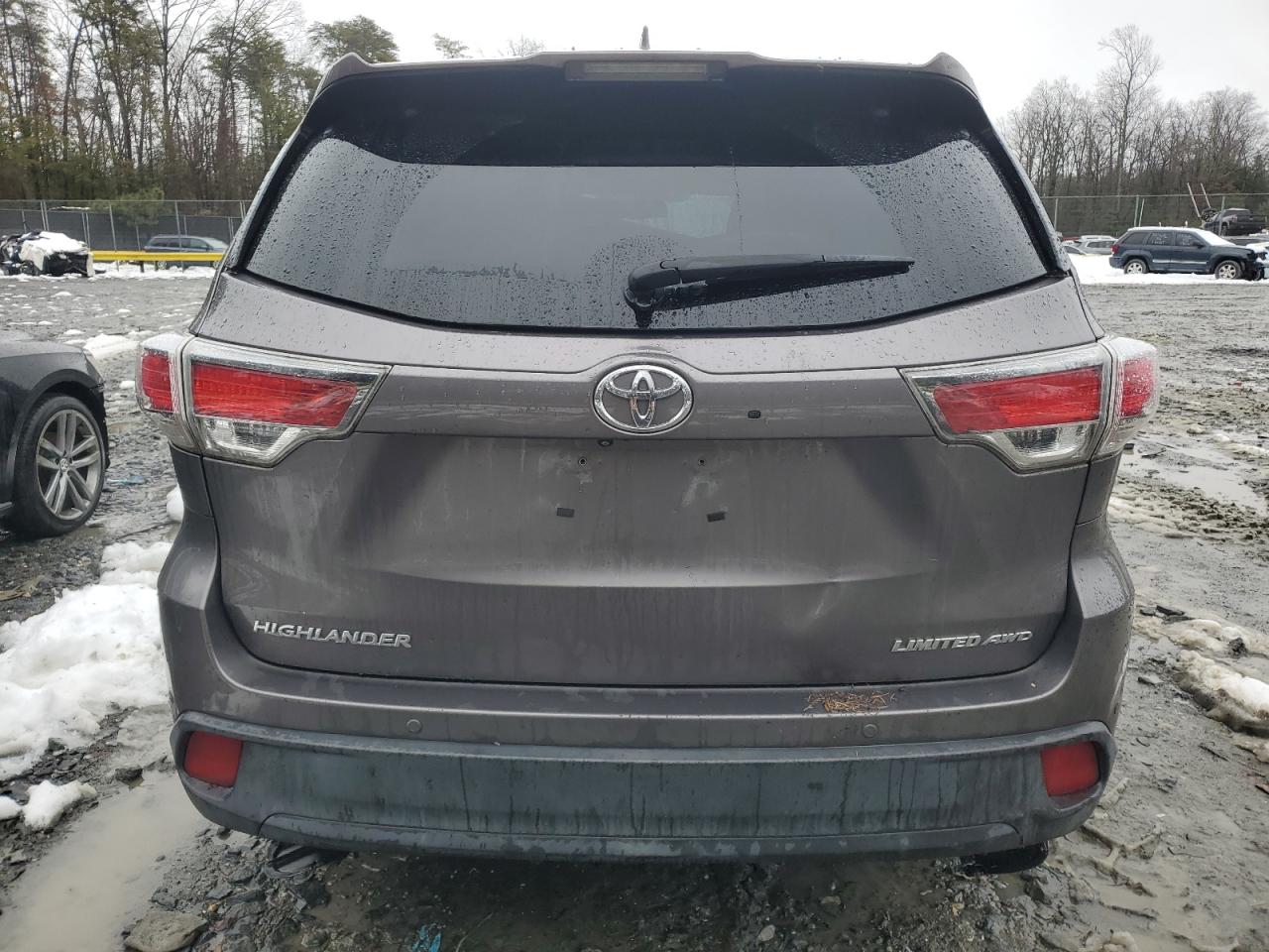 2014 Toyota Highlander - Image 6