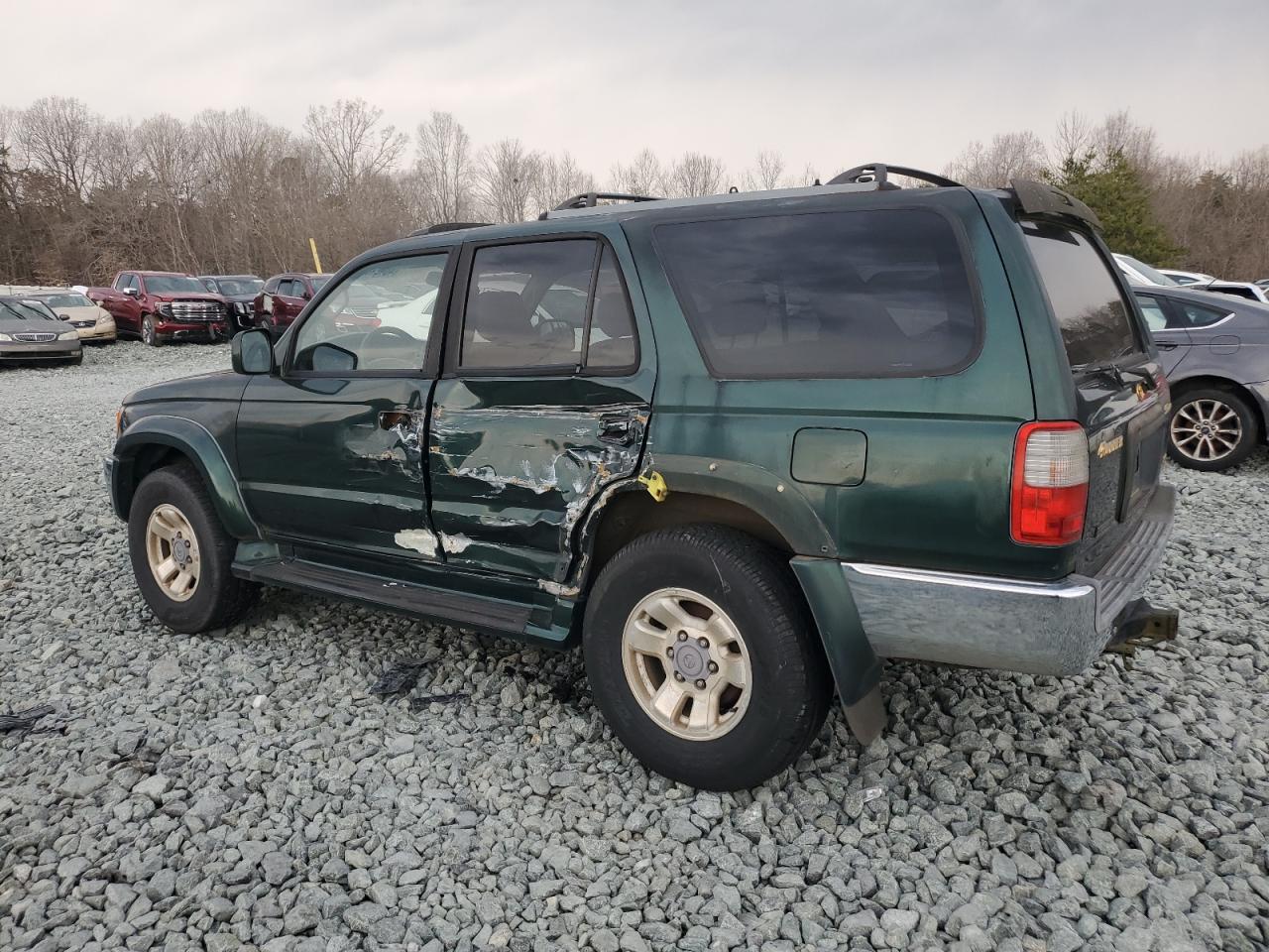 2000 Toyota 4Runner - Image 2