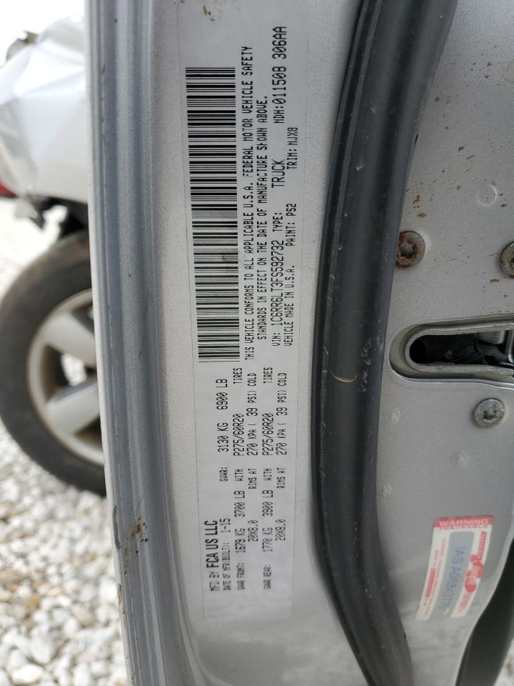 2015 RAM 1500 - Image 13