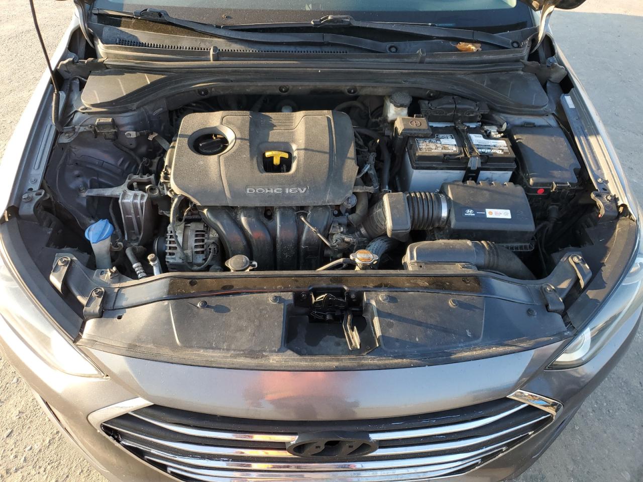 2017 Hyundai Elantra - Image 13