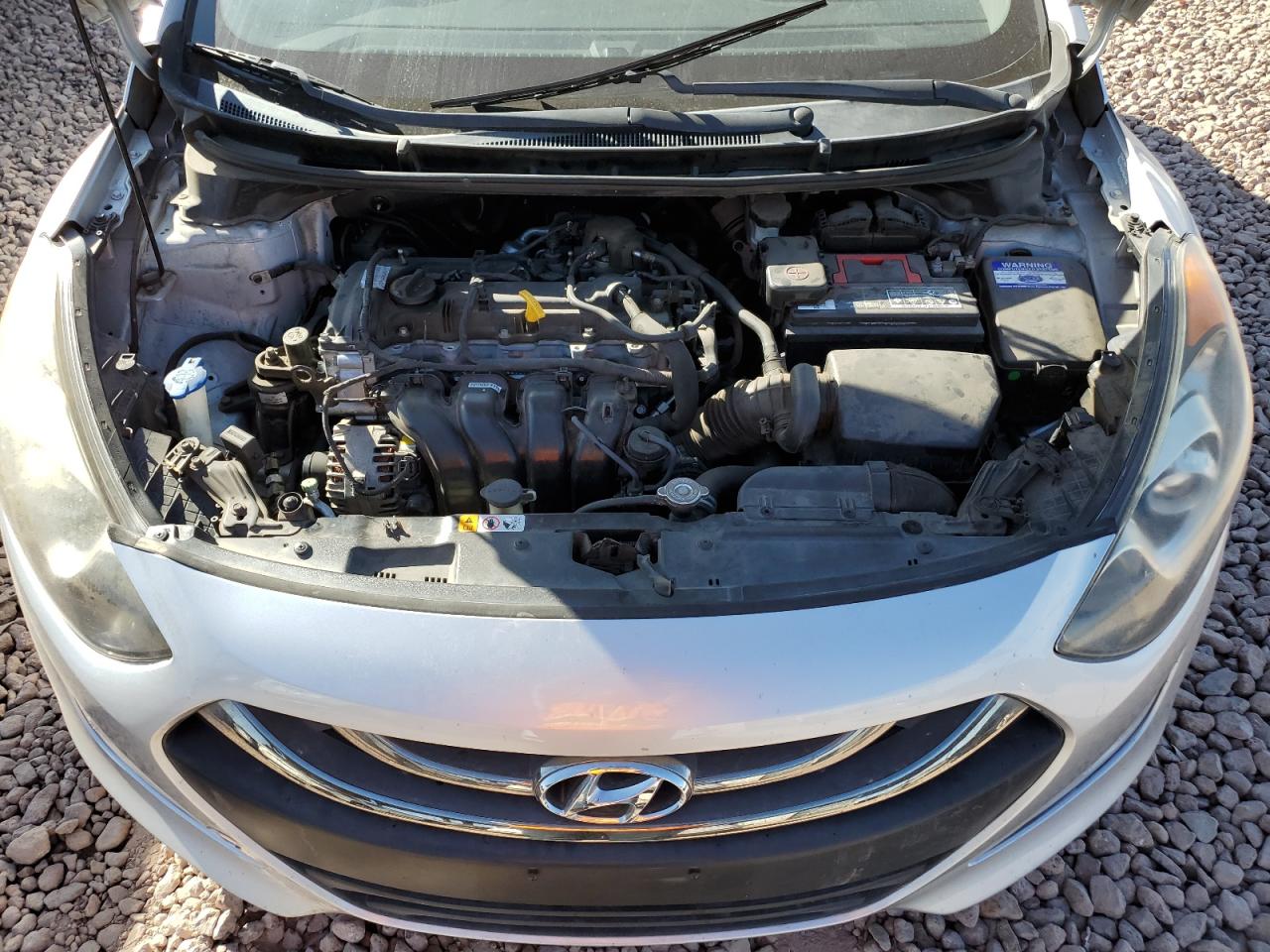 2014 Hyundai Elantra - Image 11