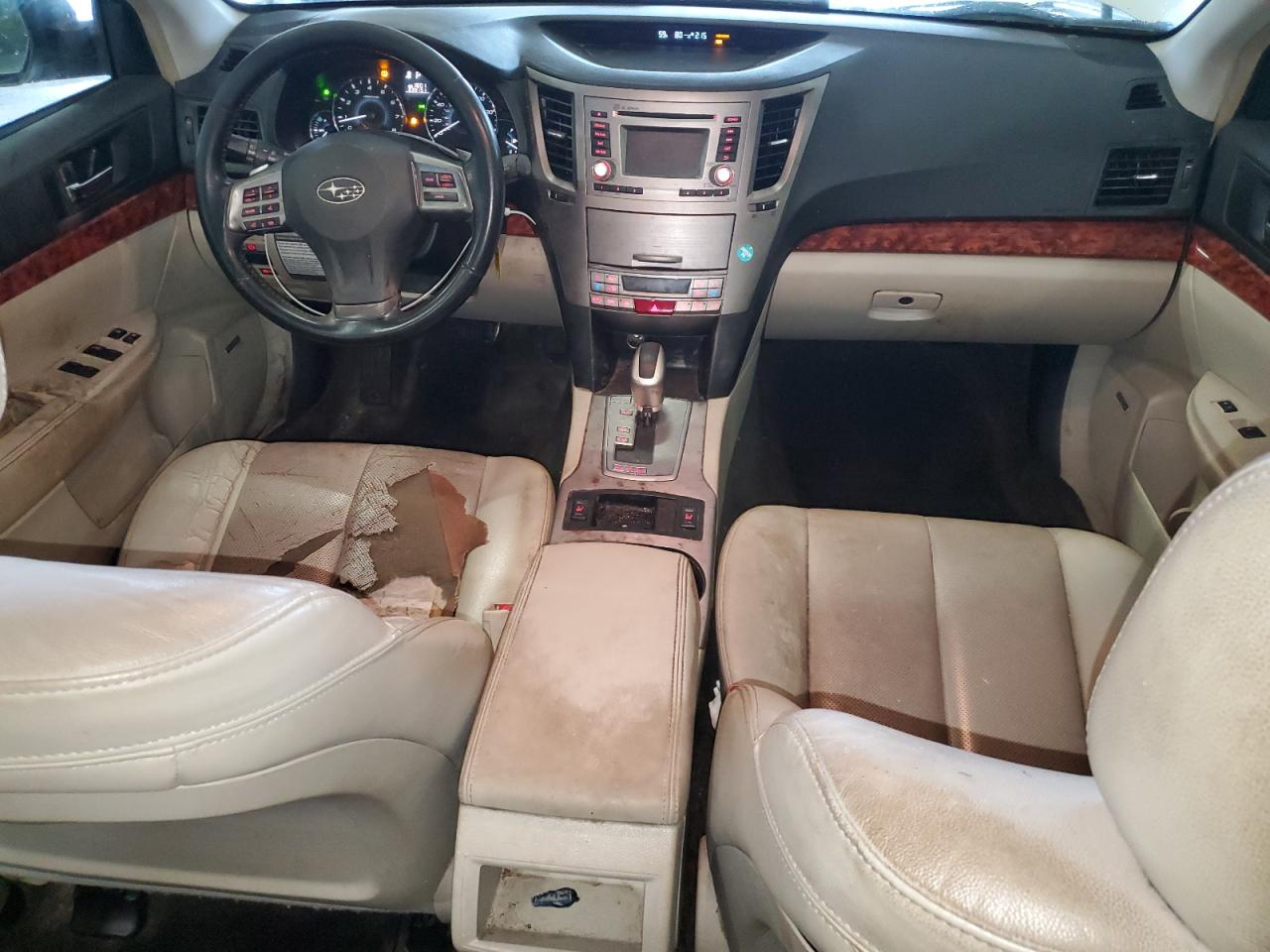2012 Subaru Outback - Image 8
