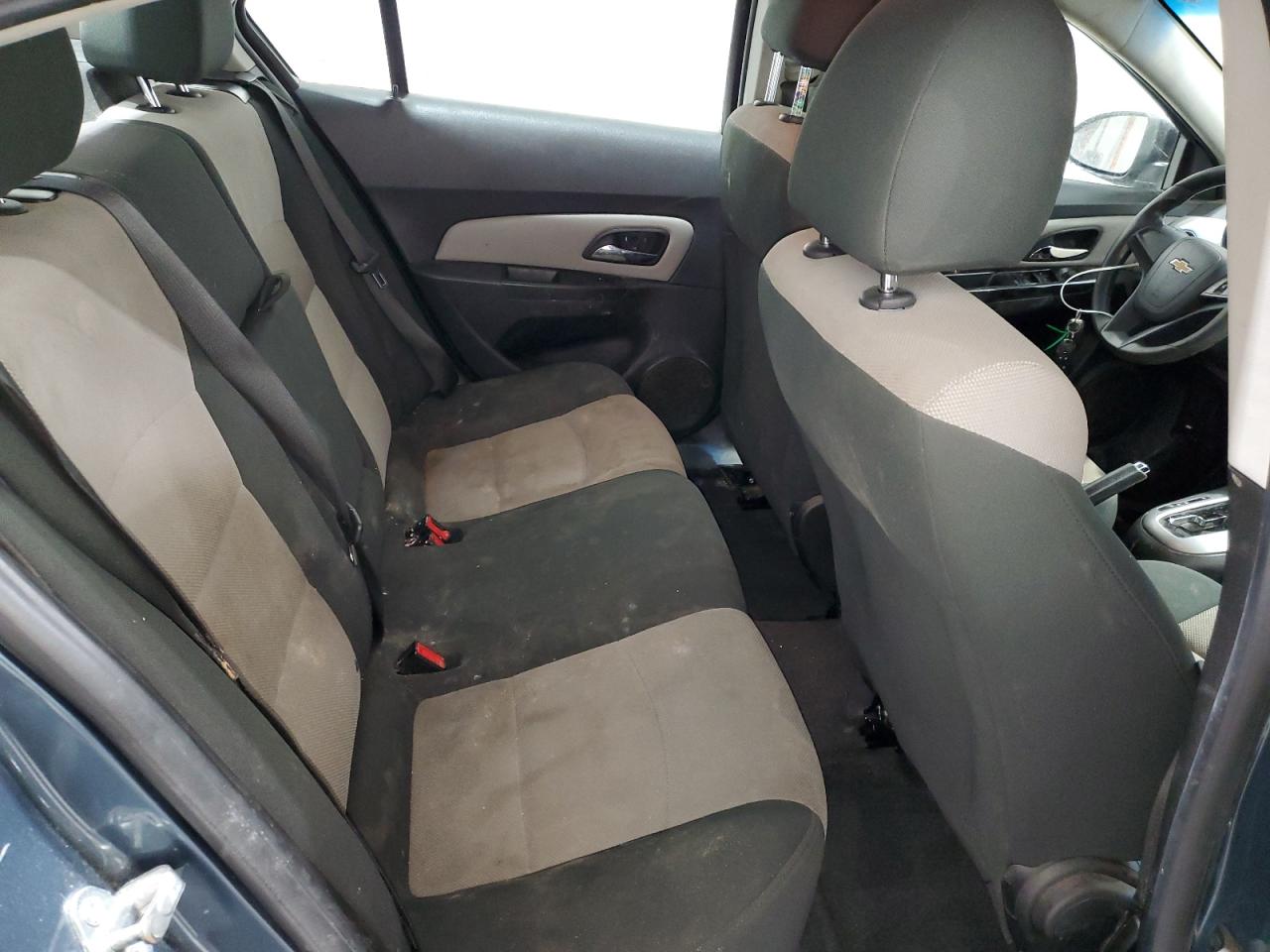 2012 Chevrolet Cruze - Image 10