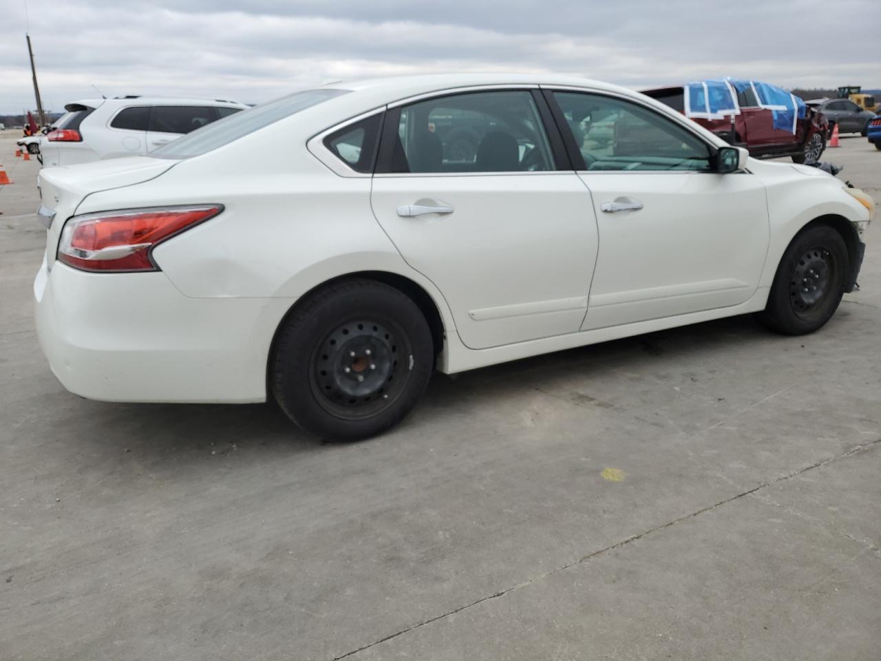 2014 Nissan Altima - Image 3