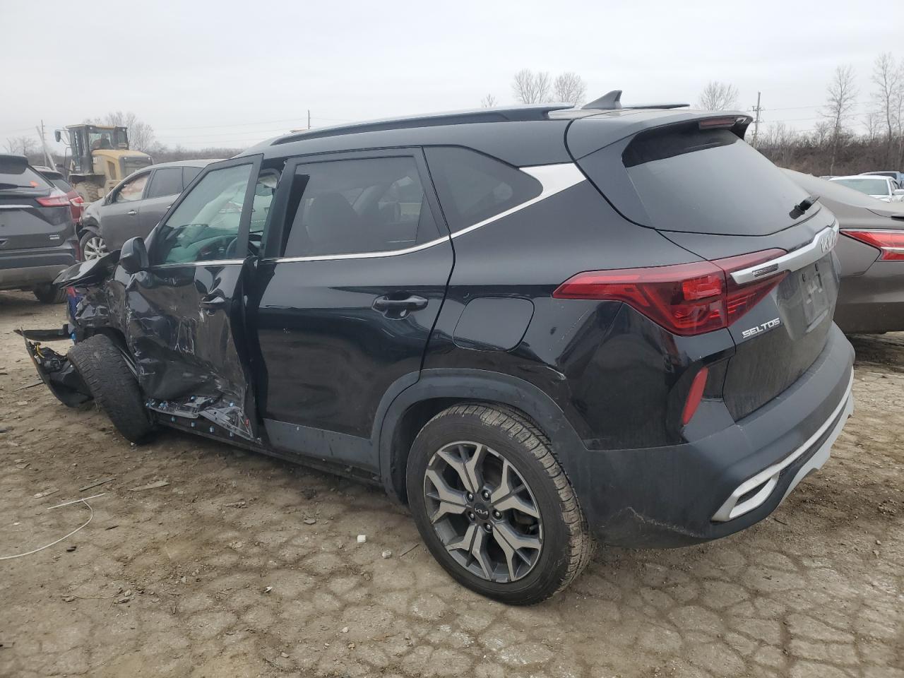 2022 Kia Seltos - Image 2