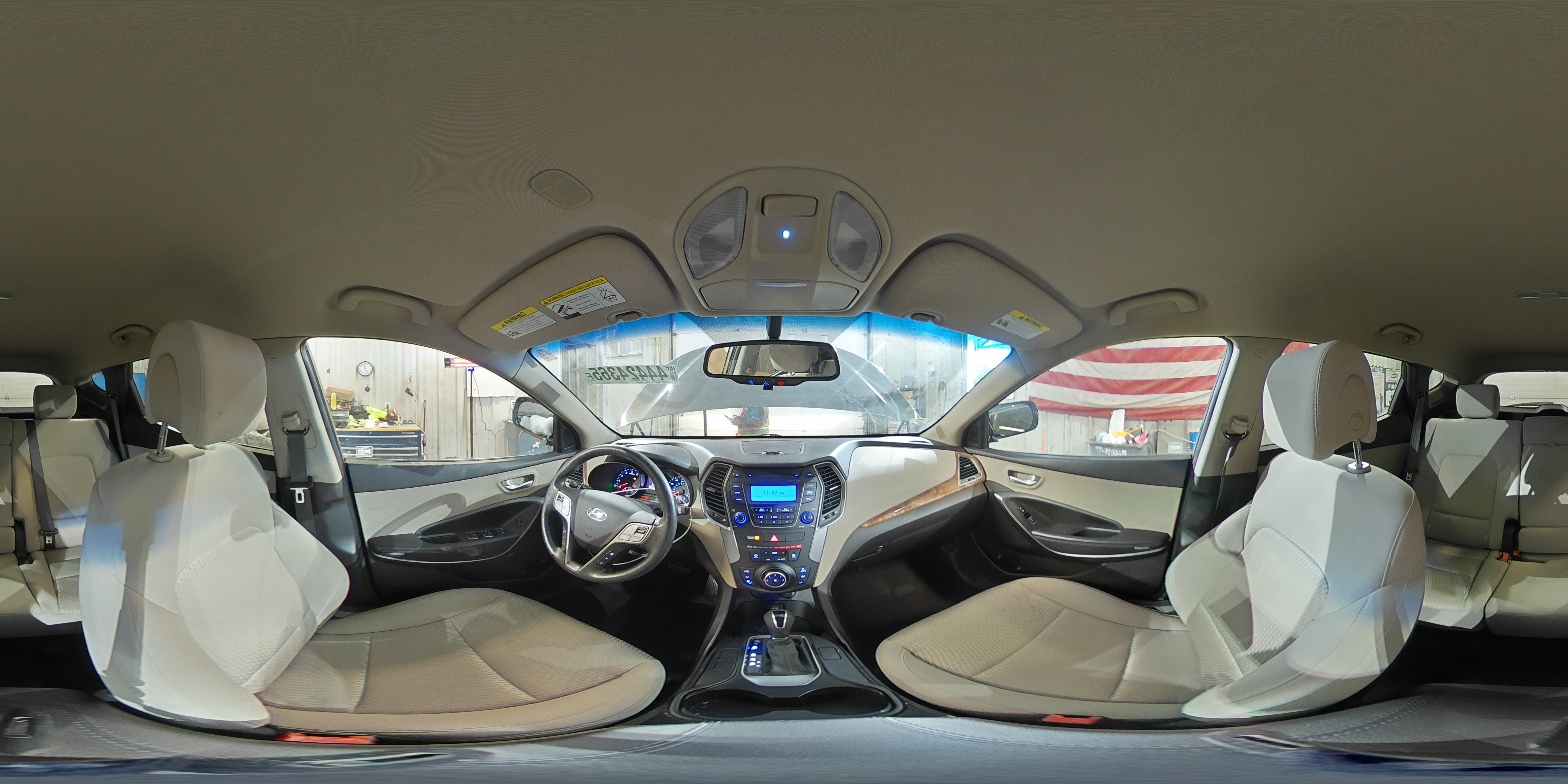2013 Hyundai Santa Fe - Image 13