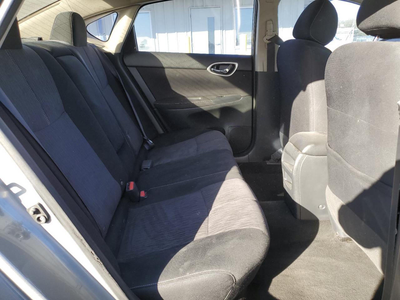 2014 Nissan Sentra - Image 10