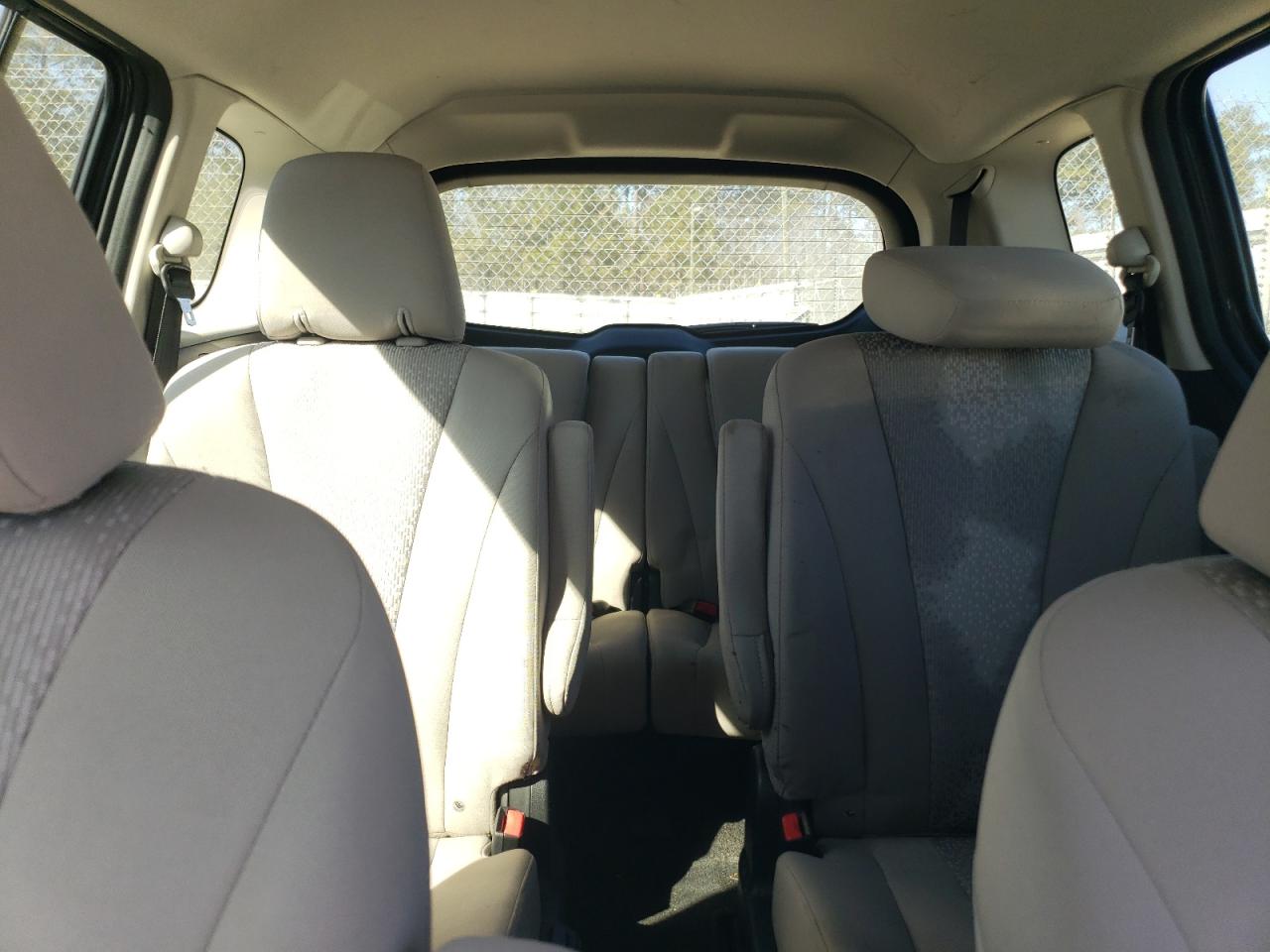 2012 Mazda 5 - Image 10