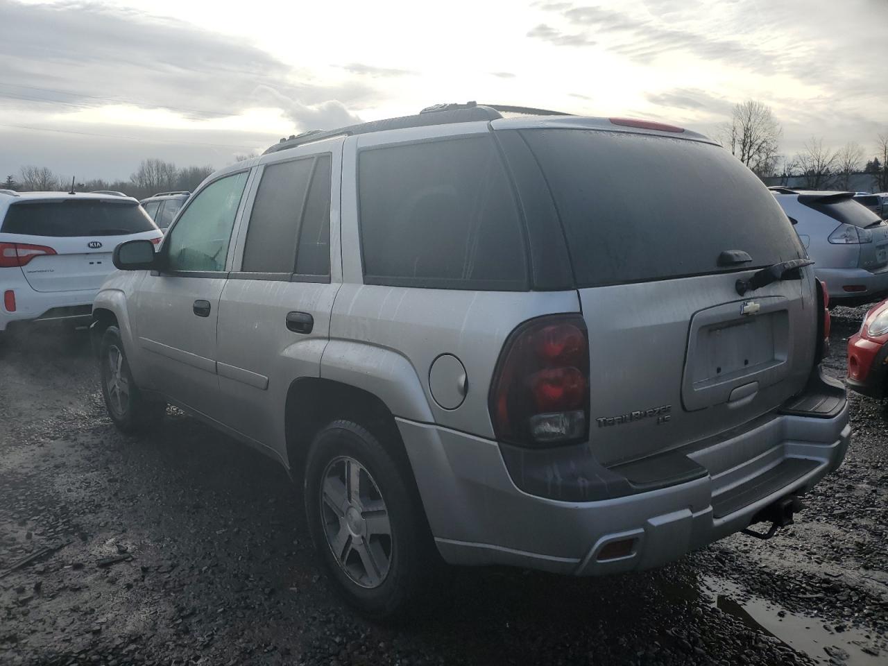 2007 Chevrolet TrailBlazer - Image 2