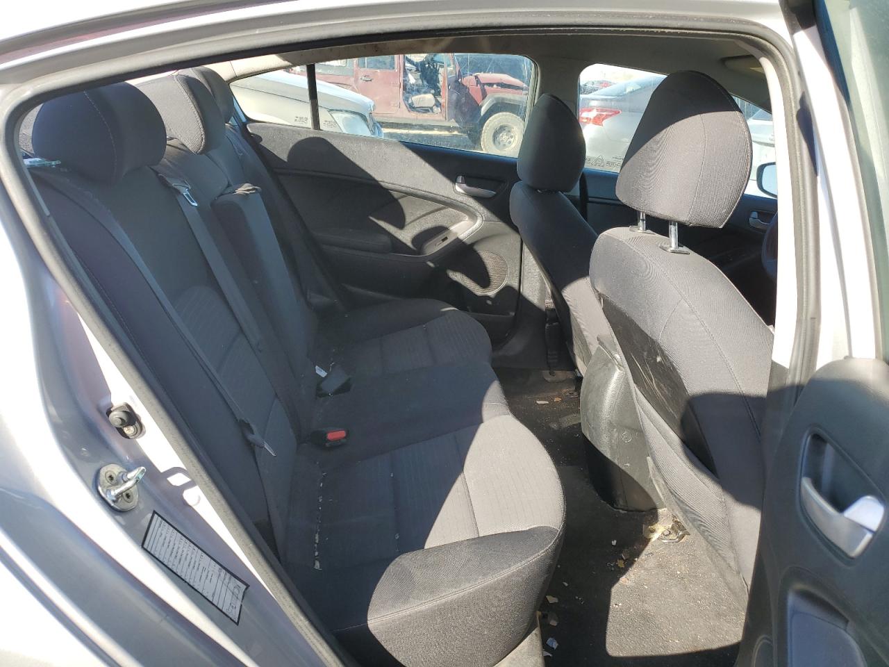 2018 Kia Forte - Image 10
