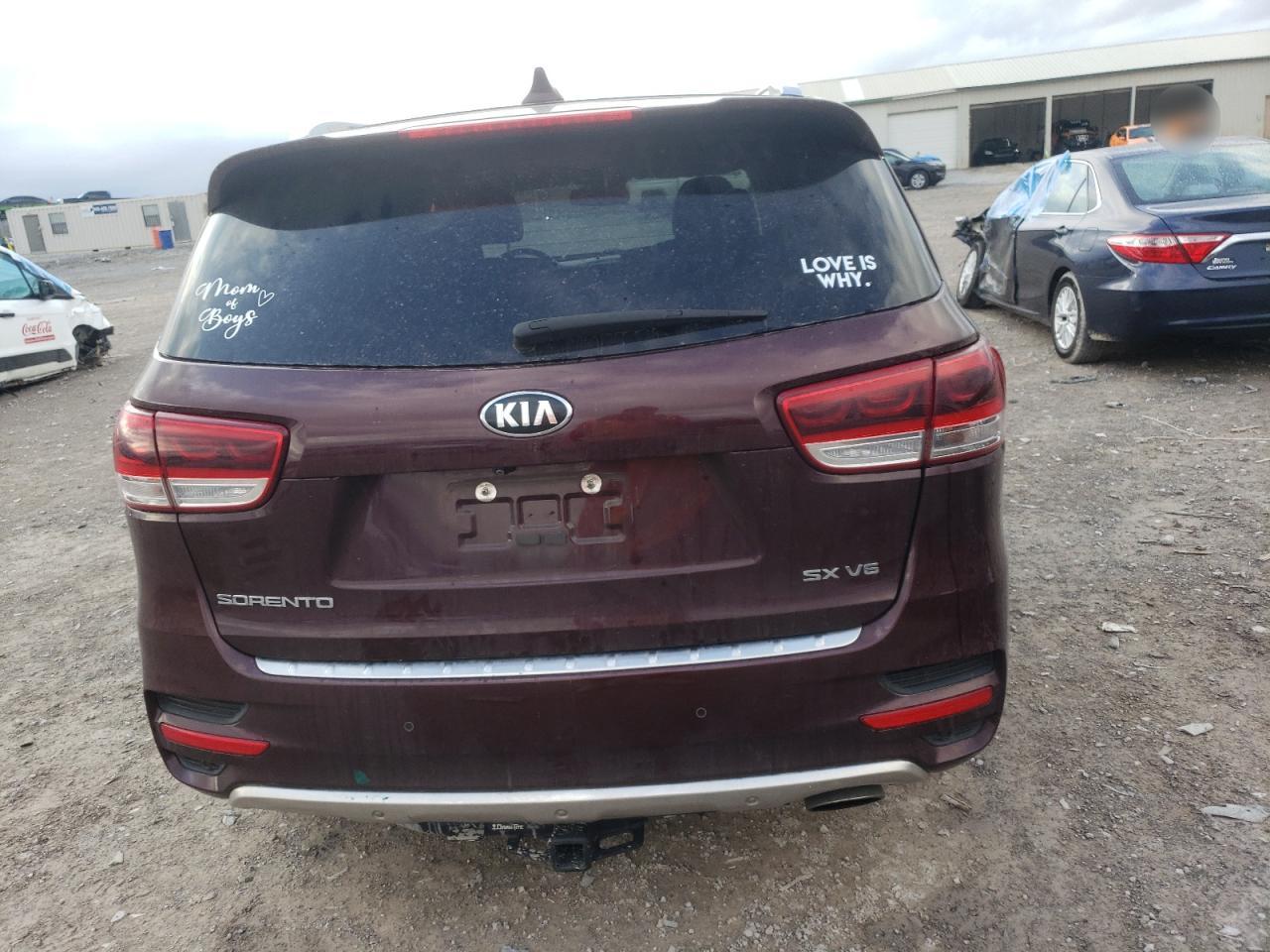2018 Kia Sorento - Image 6