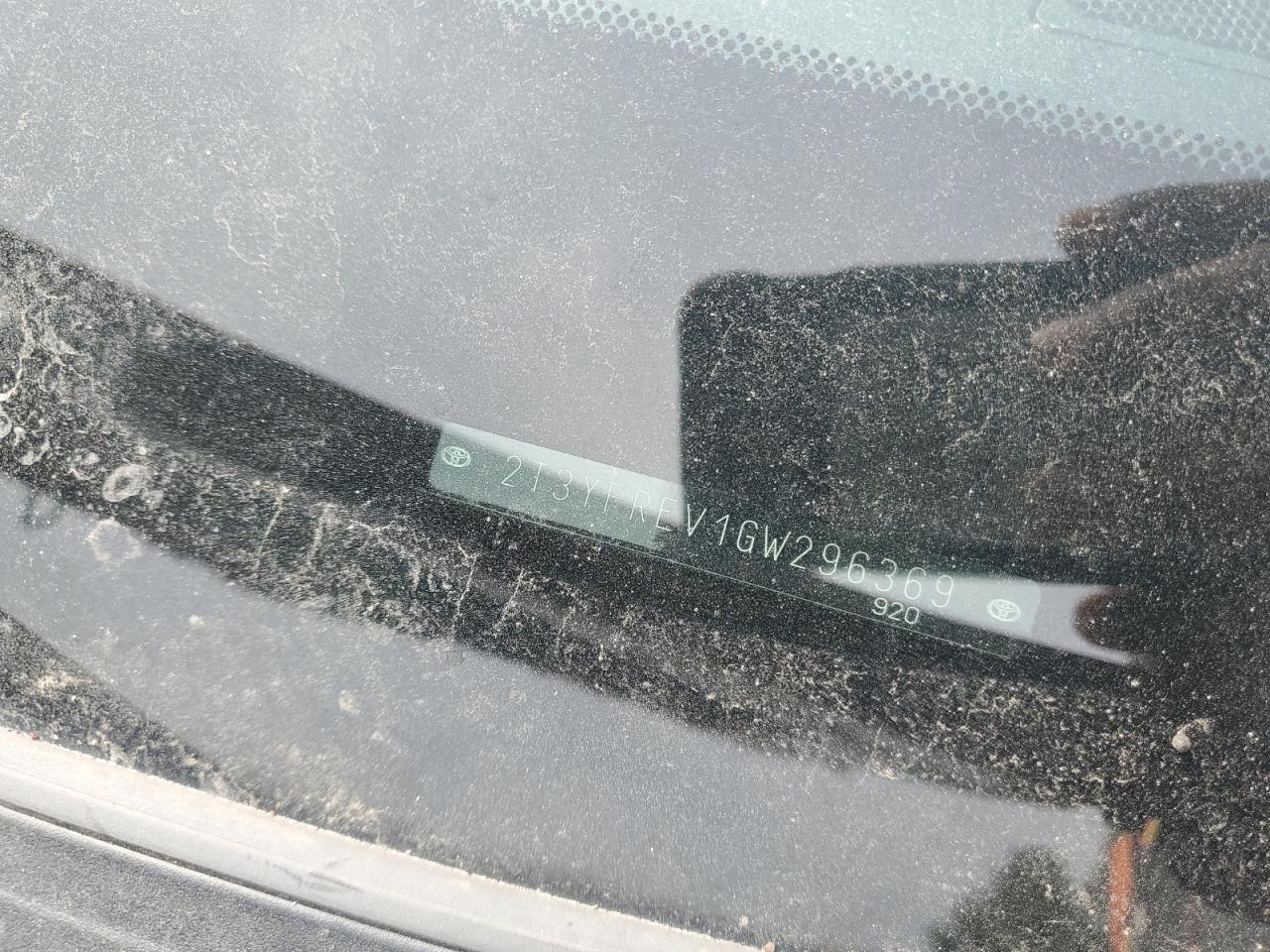 2016 Toyota RAV 4 - Image 14