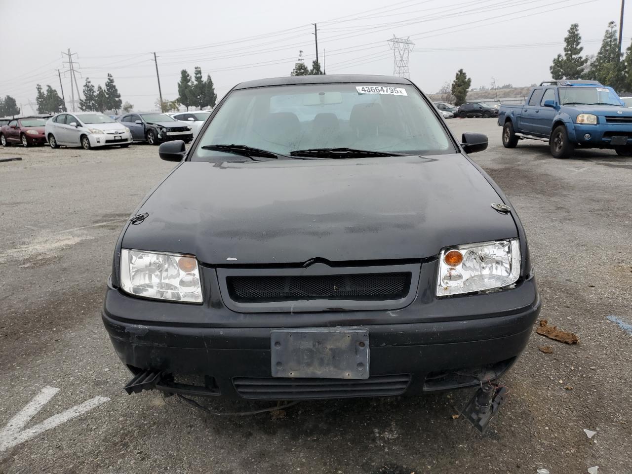 2000 Volkswagen Jetta - Image 5