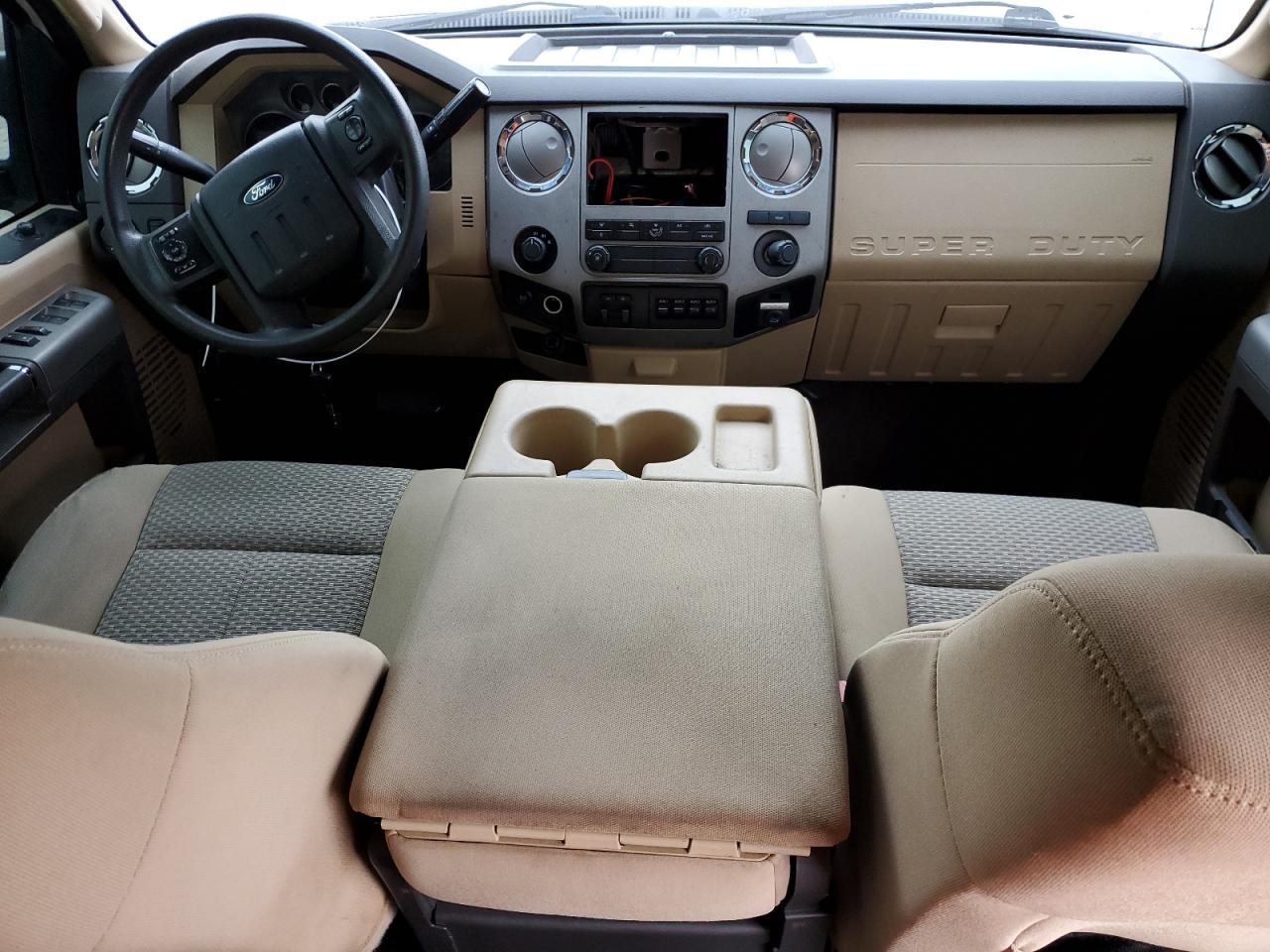 2016 Ford F350 - Image 8
