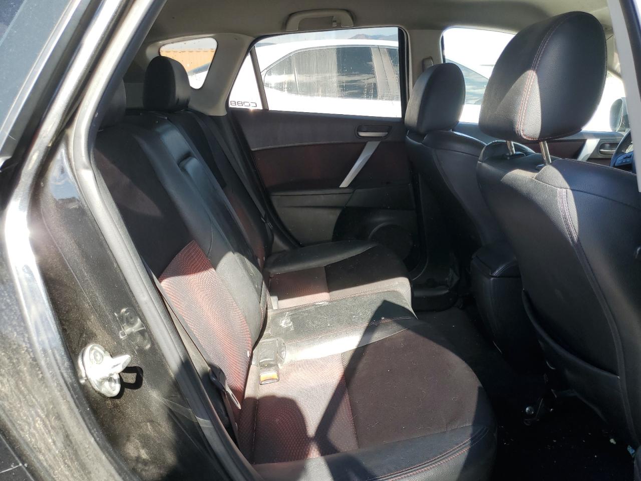 2012 Mazda 3 - Image 10