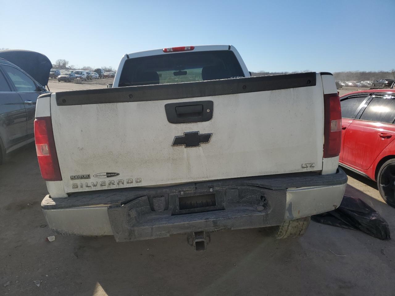 2009 Chevrolet Silverado - Image 6
