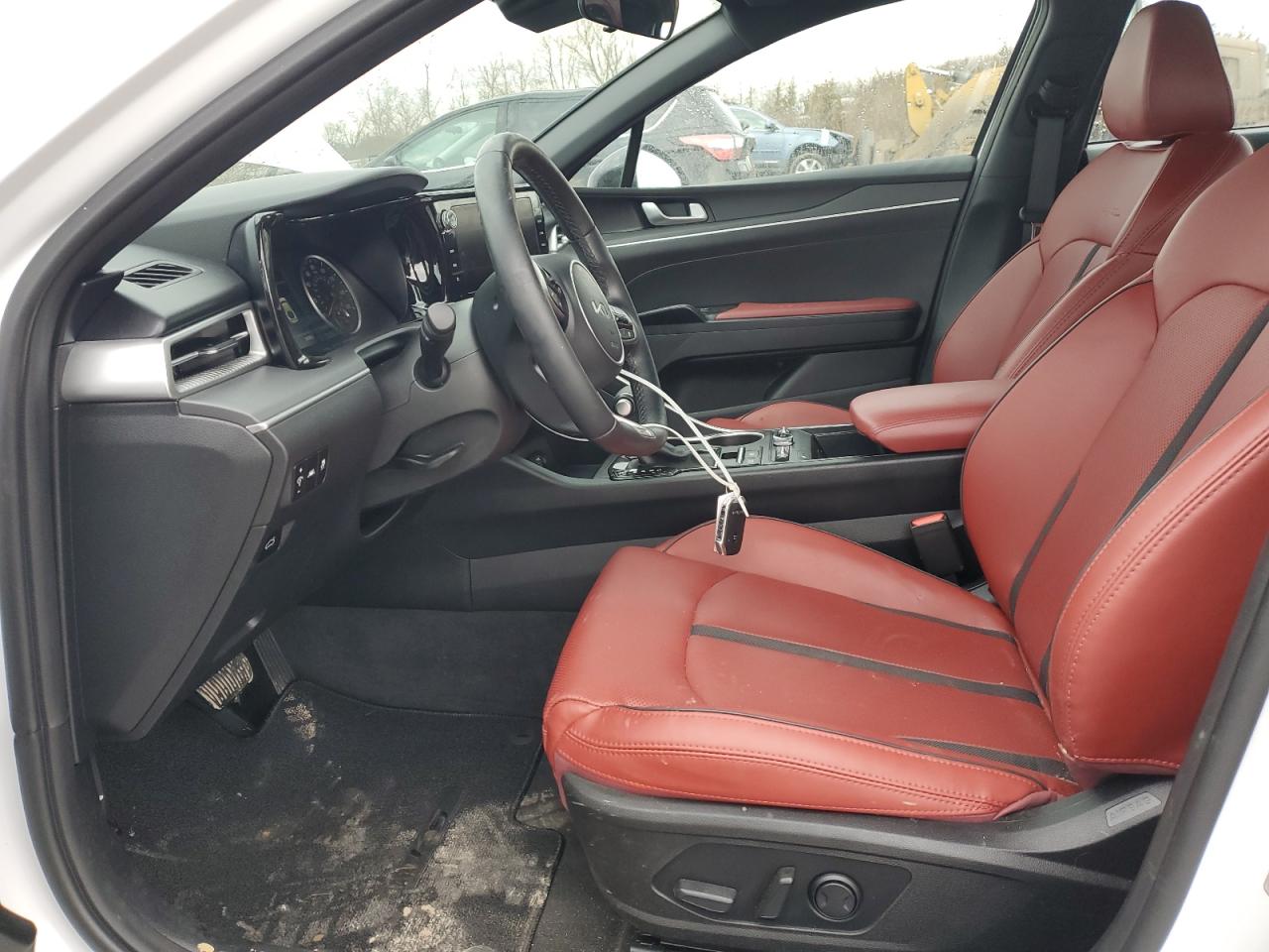 2023 Kia K5 - Image 7