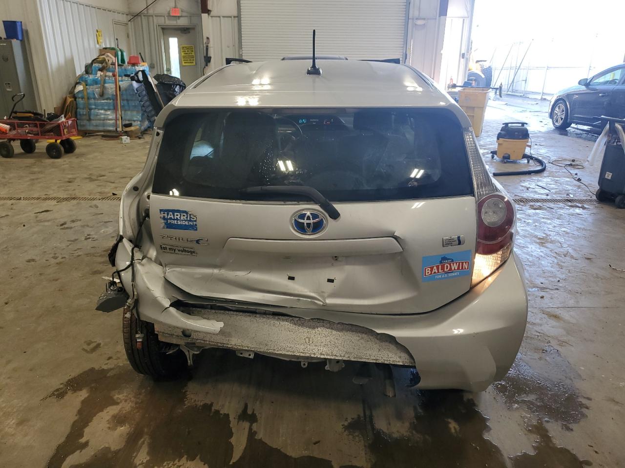 2014 Toyota Prius - Image 6