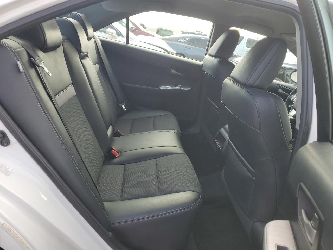 2014 Toyota Camry - Image 10