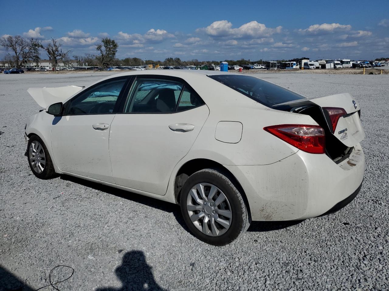 2018 Toyota Corolla - Image 2